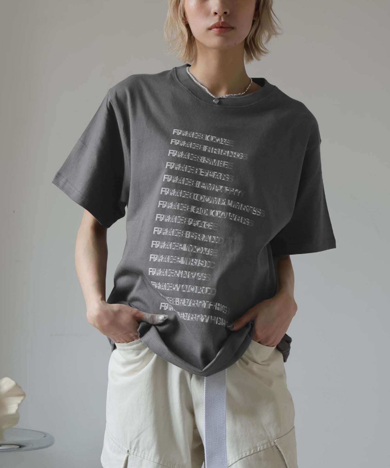 girlydoll/プリントデザインTシャツ ドゥーラ ドゥーラ トップス カットソー・Tシャツ ホワイト ベージュ ブラック グレー