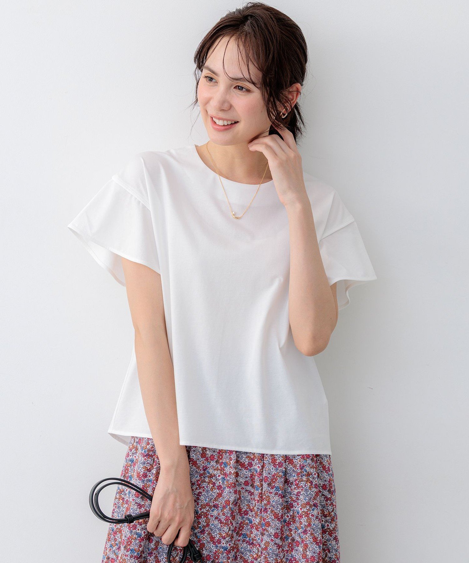 組曲 【WEB限定】プレーティング天竺フリルスリーブ Tシャツ クミキョク トップス カットソー・Tシャツ ホワイト ブラック