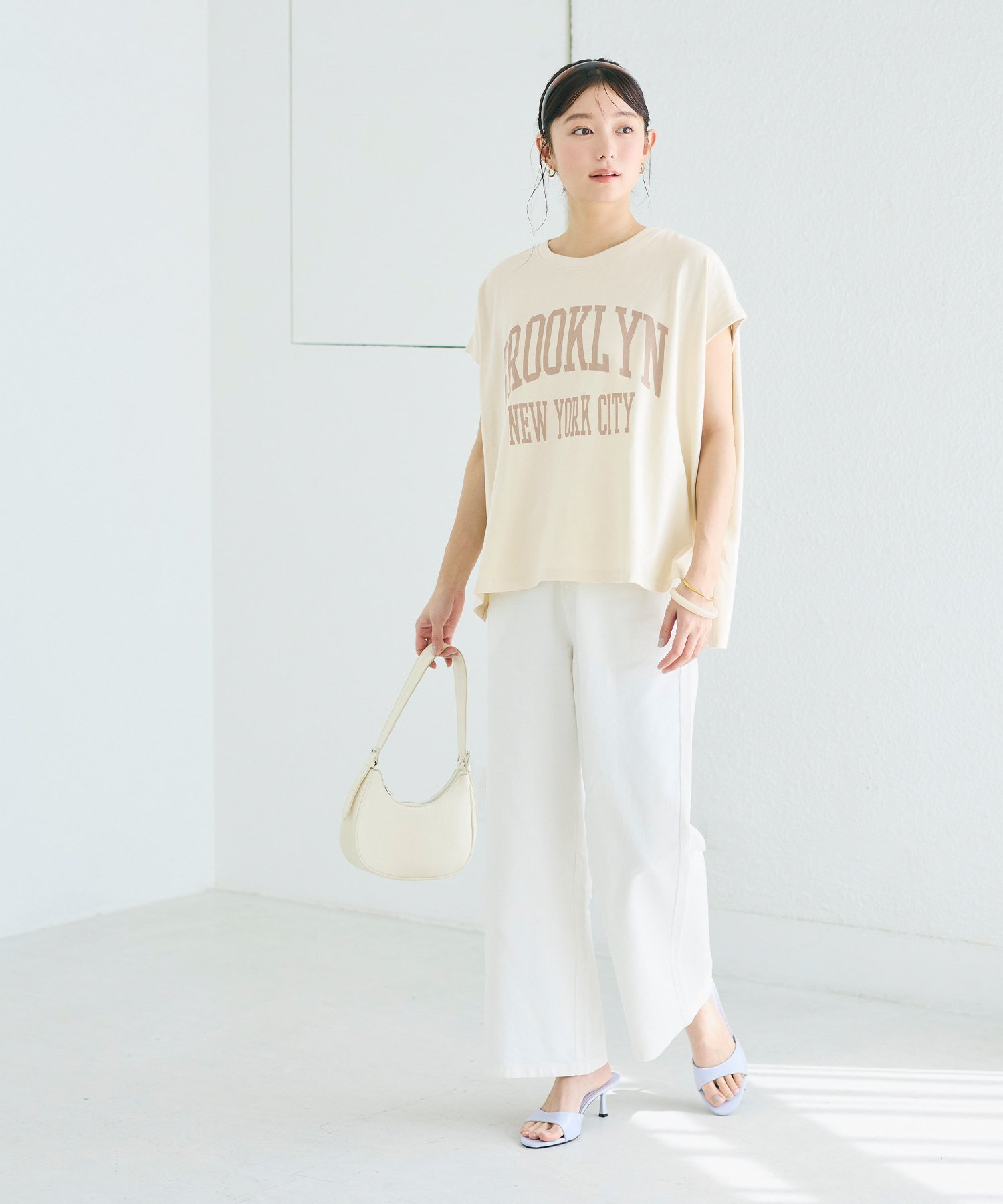 coca ショートスリーブロゴトップス コカ トップス カットソー・Tシャツ ベージュ ...