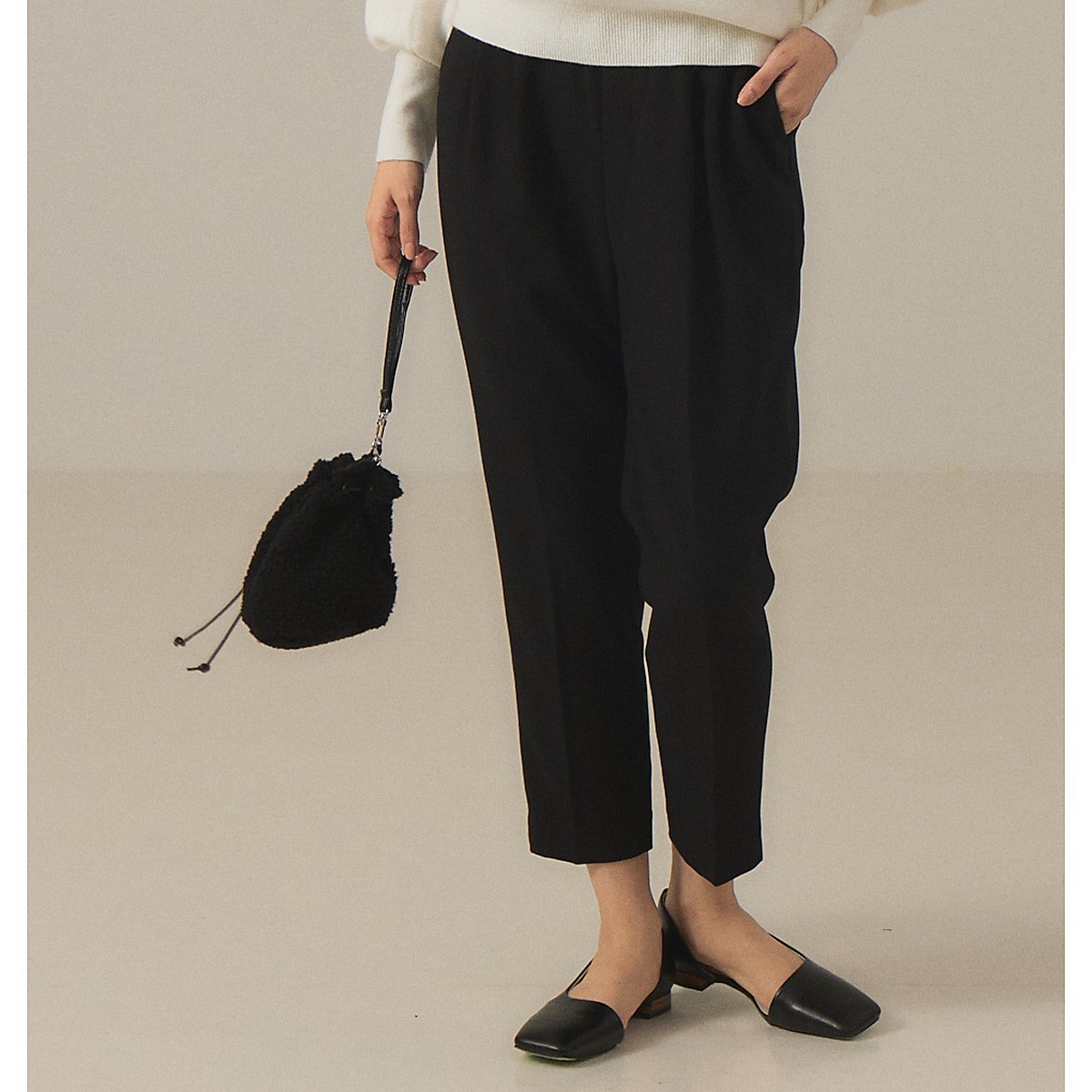 【SALE／18%OFF】abahouse mavie 【MEI】ファーミニ巾着バッグ アバハウス マヴィ バッグ ショルダーバッグ レッド ホワイト ブラックのサムネイル