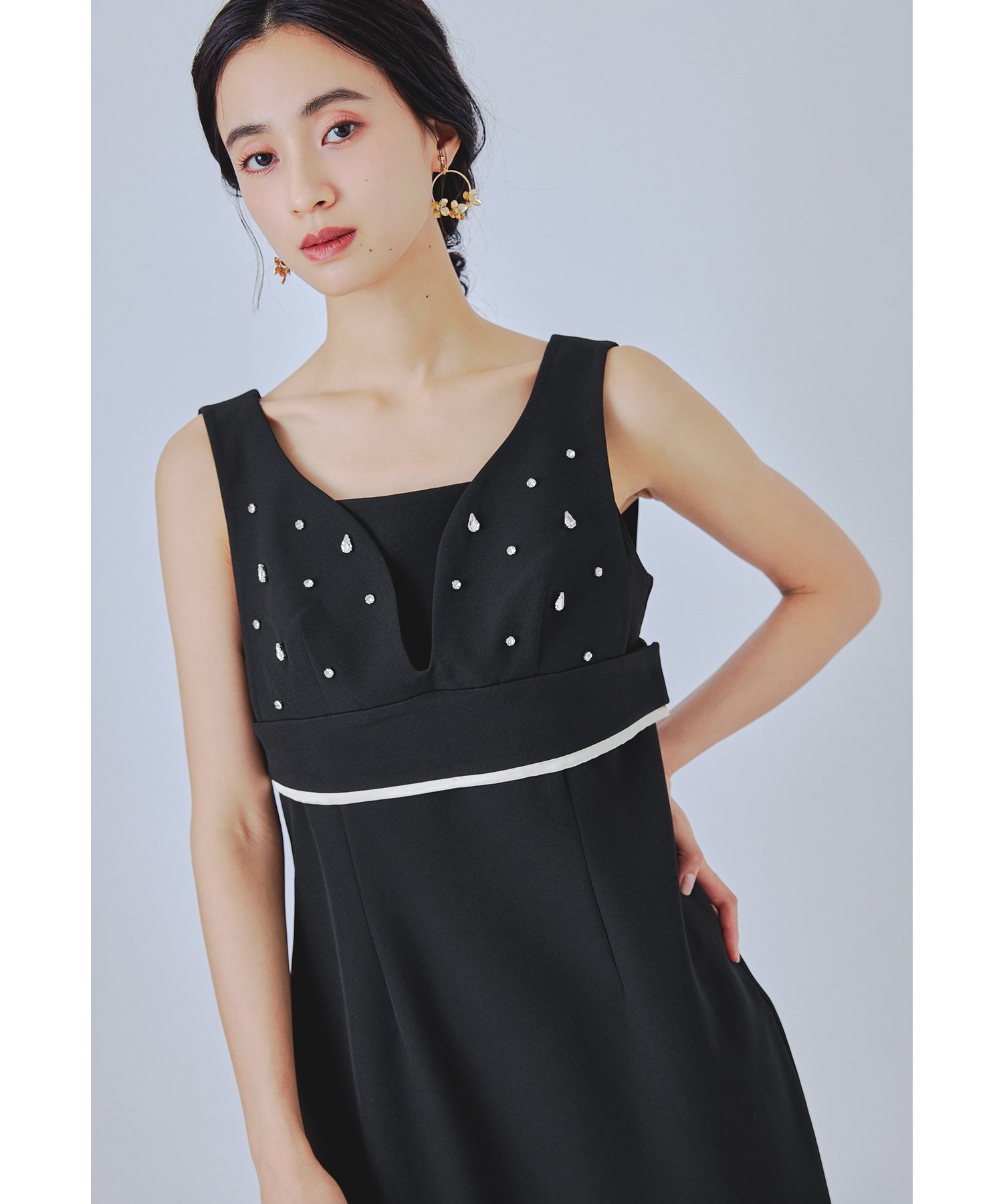 【SALE／15%OFF】niana シズクビジュービスチェドレス 2点セット ノースリーブワンピース 結婚式 二次会 ビーフラット ワンピース・ドレス ドレス グレー ベージュ ブラック【送料無料】