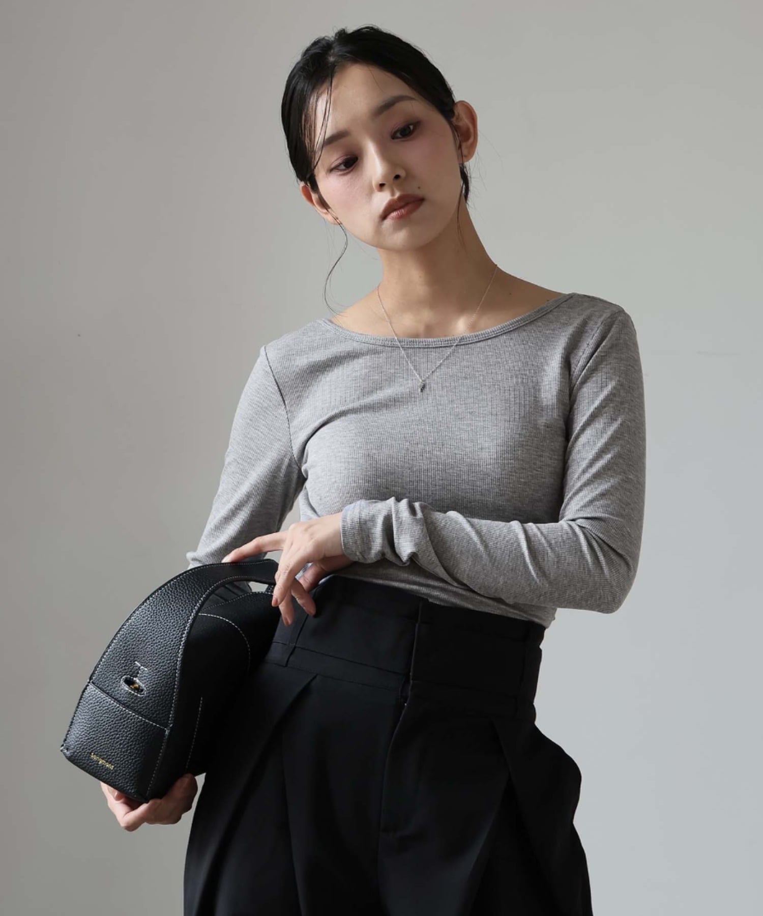 【SALE／15%OFF】Girly Doll Girly Doll/バックオープンクロスデザインカットソー ドゥーラ ドゥーラ トップス カットソー・Tシャツ ホワイト グレー【送料無料】