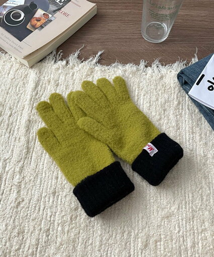 【SALE/30%OFF】aimoha - select - aimoha -select-/配色手袋 アイモハ ファッション雑貨 手袋 ピンク グリーン レッド ホワイト ベージュ 【SALE/30%OFF】aimoha - select - aimoha -select-/配色手袋 アイモハ ファッション雑貨 手袋 ピンク グリーン レッド ホワイト ベージュ