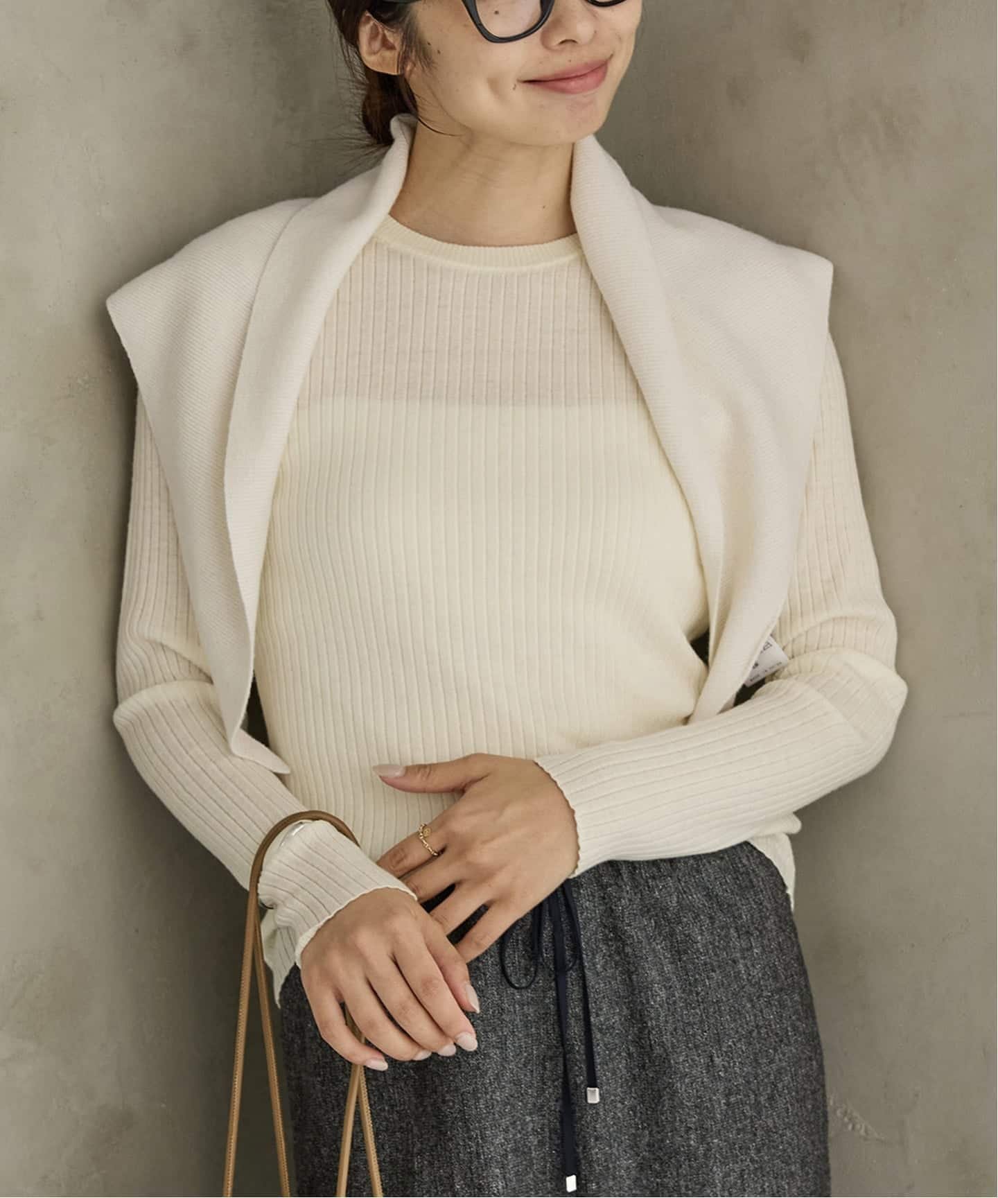 IENA 《追加》イタリア ヤーン RIB クループルオーバー イエナ トップス ニット ブルー グレー ベージュ ブラック【送料無料】のサムネイル