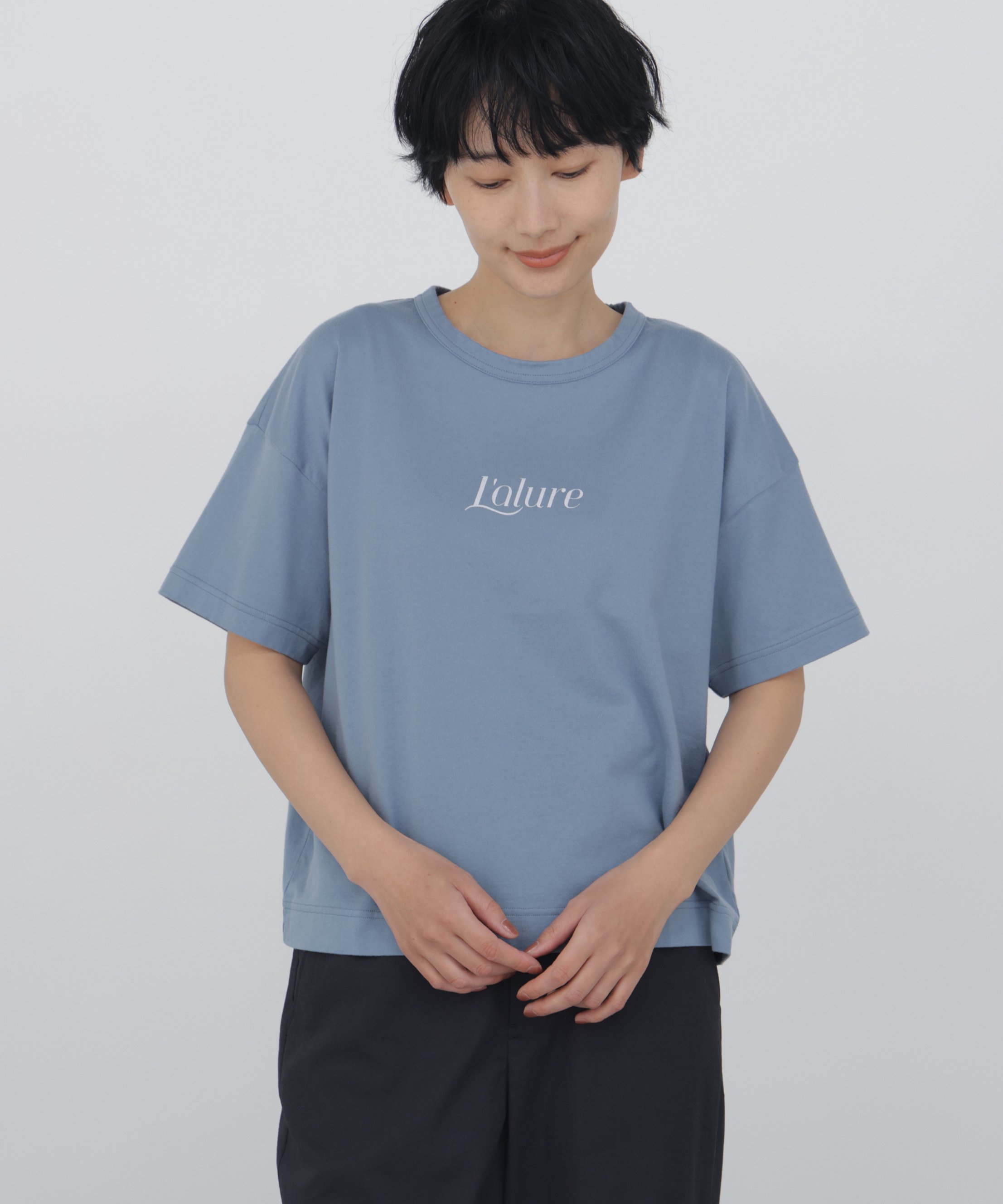 human woman ◆プリントロゴTシャツ ヒューマン ウーマン トップス カットソー・Tシャツ ブルー グレー ホワイト