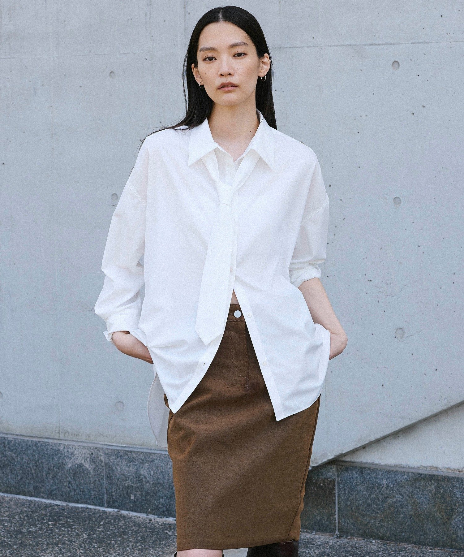 【2026AW Debut】【UNFORM】タイ付きオーバーシャツ ガリャルダガランテ トップス シャツ・ブラウス ブルー ホワイト