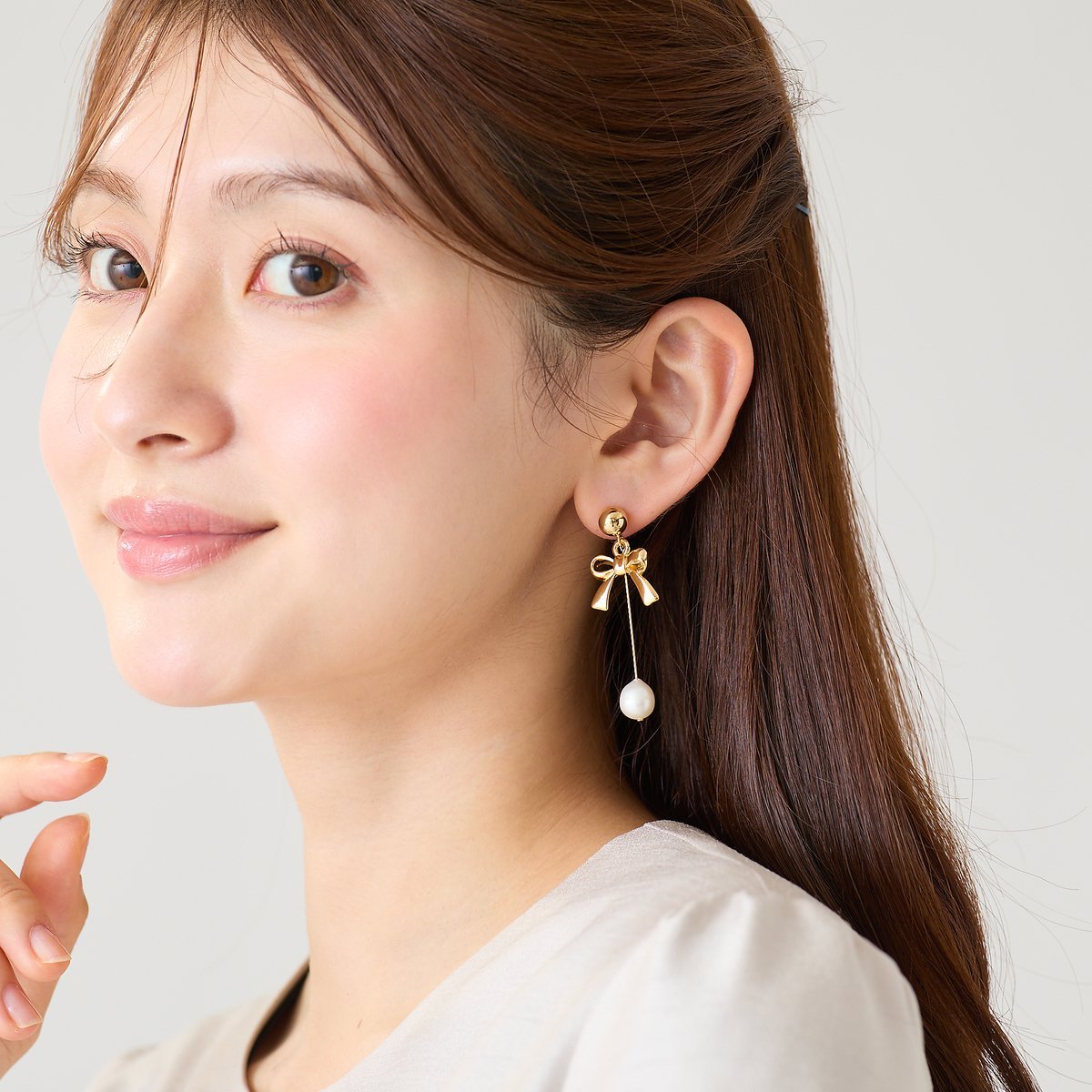 Rose Tiara リボン*パールスイングイヤリング ローズティアラ アクセサリー・腕時計 その他のアクセサリー・腕時計 ゴールド