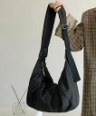 【SALE/51%OFF】MAISON BREEZE MAISON BREEZE/軽量ワイドストラップタックハーフムーンショルダーバッグ 通勤 通学 A4ドキュ...