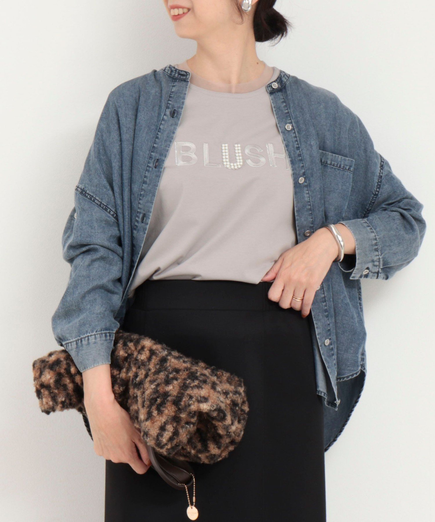 MICO COULIER BLUSHパール+ラインストーン チュールネックラインTシャツ ノーリーズ トップス カットソー・Tシャツ グレー ブラック ブラウン