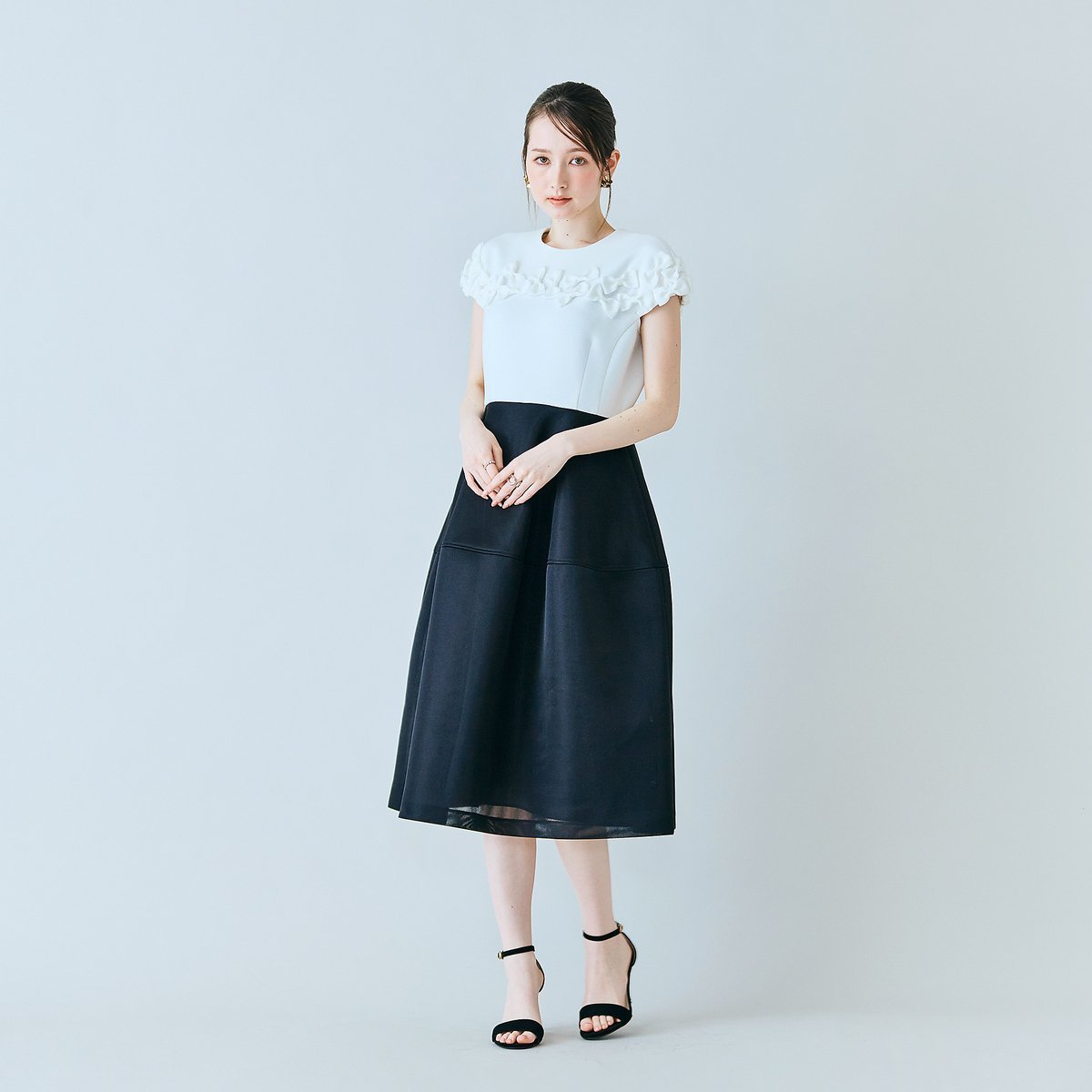 Audie a Muses リボン付き異素材ワンピース ローズティアラ ワンピース・ドレス ワンピース ホワイト ブラック【送料無料】