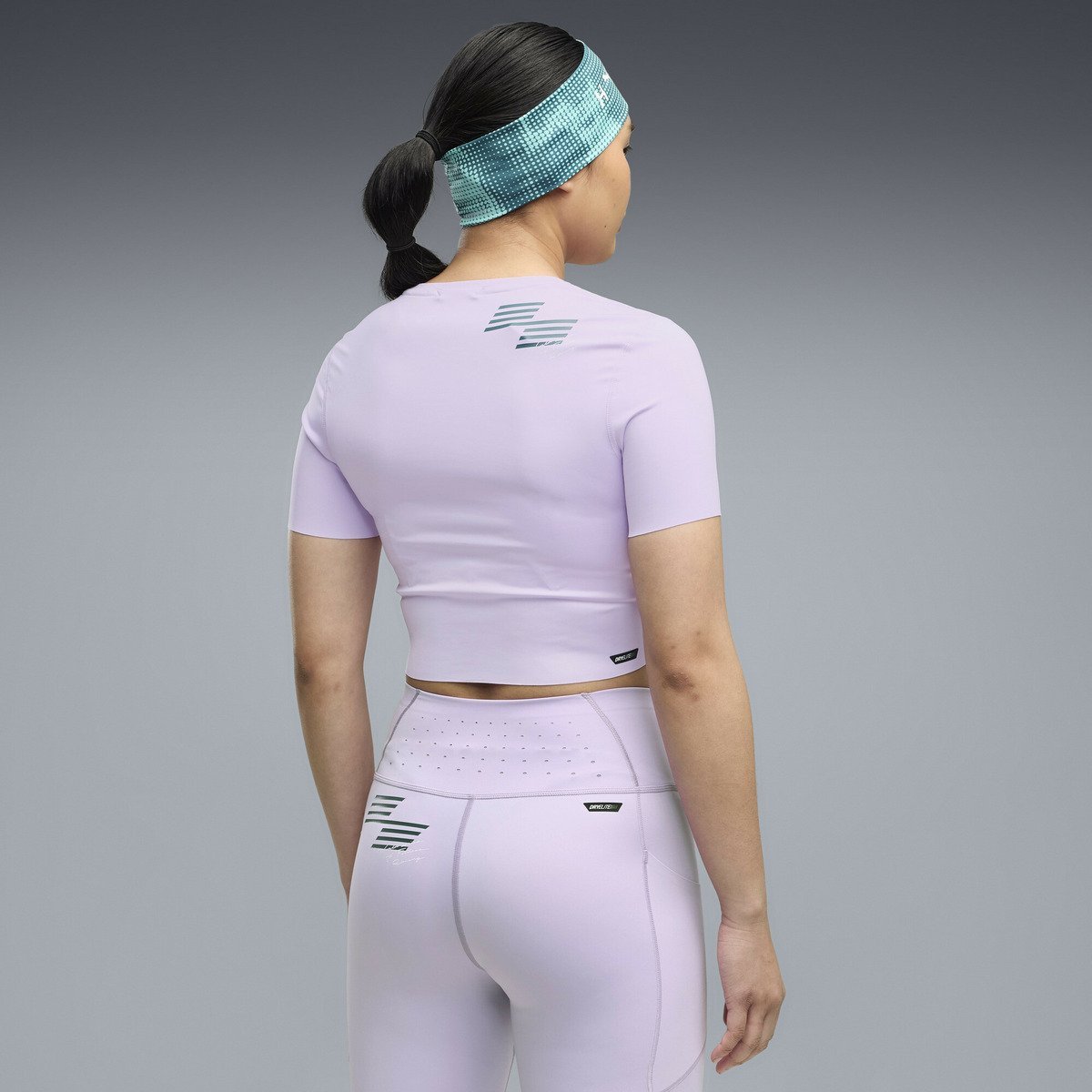 ウィメンズ トレーニング PUMA x HYROX PWRMODE クロップ 半袖 Tシャツ W PUMA X HYROX PWRMODE CROP プーマ トップス カットソー・Tシャツ グレー