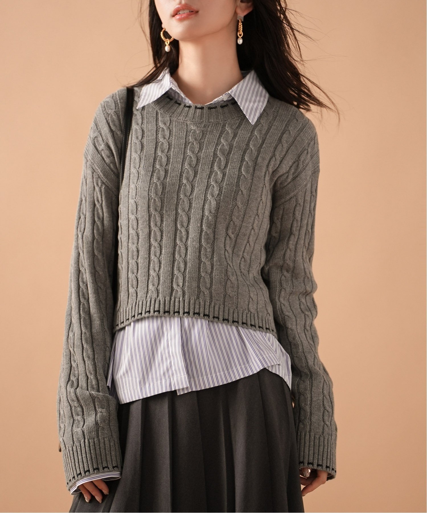 【SALE／25%OFF】SAISON DE PAPILLON ショット丈ニットプルオーバー セゾン・ド・パピヨン トップス ニット ブラック ネイビー ホワイトのサムネイル