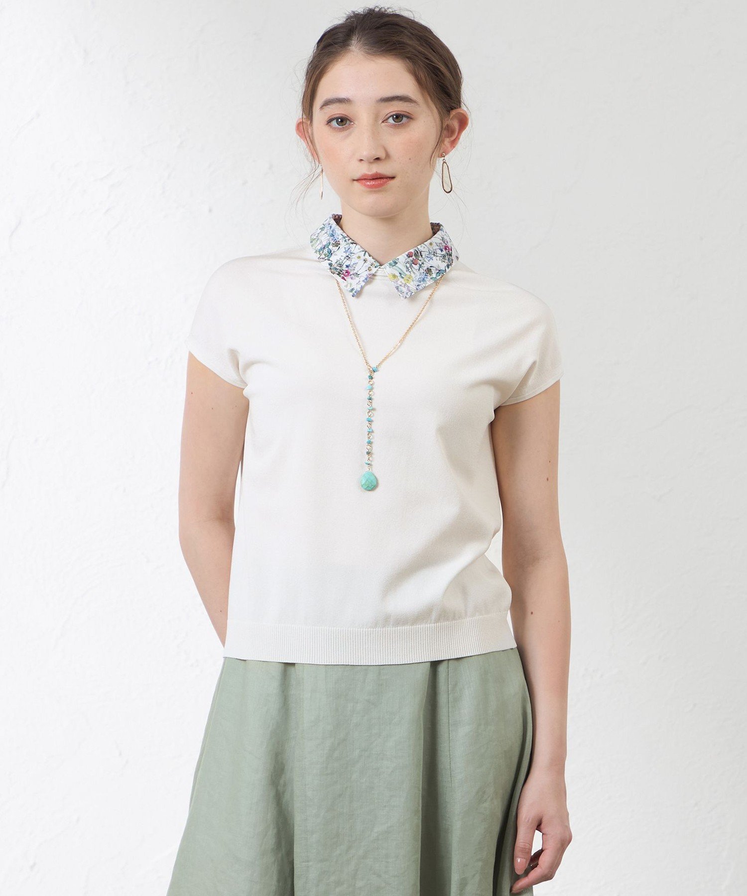 【SALE／59%OFF】AMACA 【Anniversary Piece】ブライトレーヨン襟付きプルオーバー アマカ トップス その他のトップス ブラック ホワイト グリーン【送料無料】