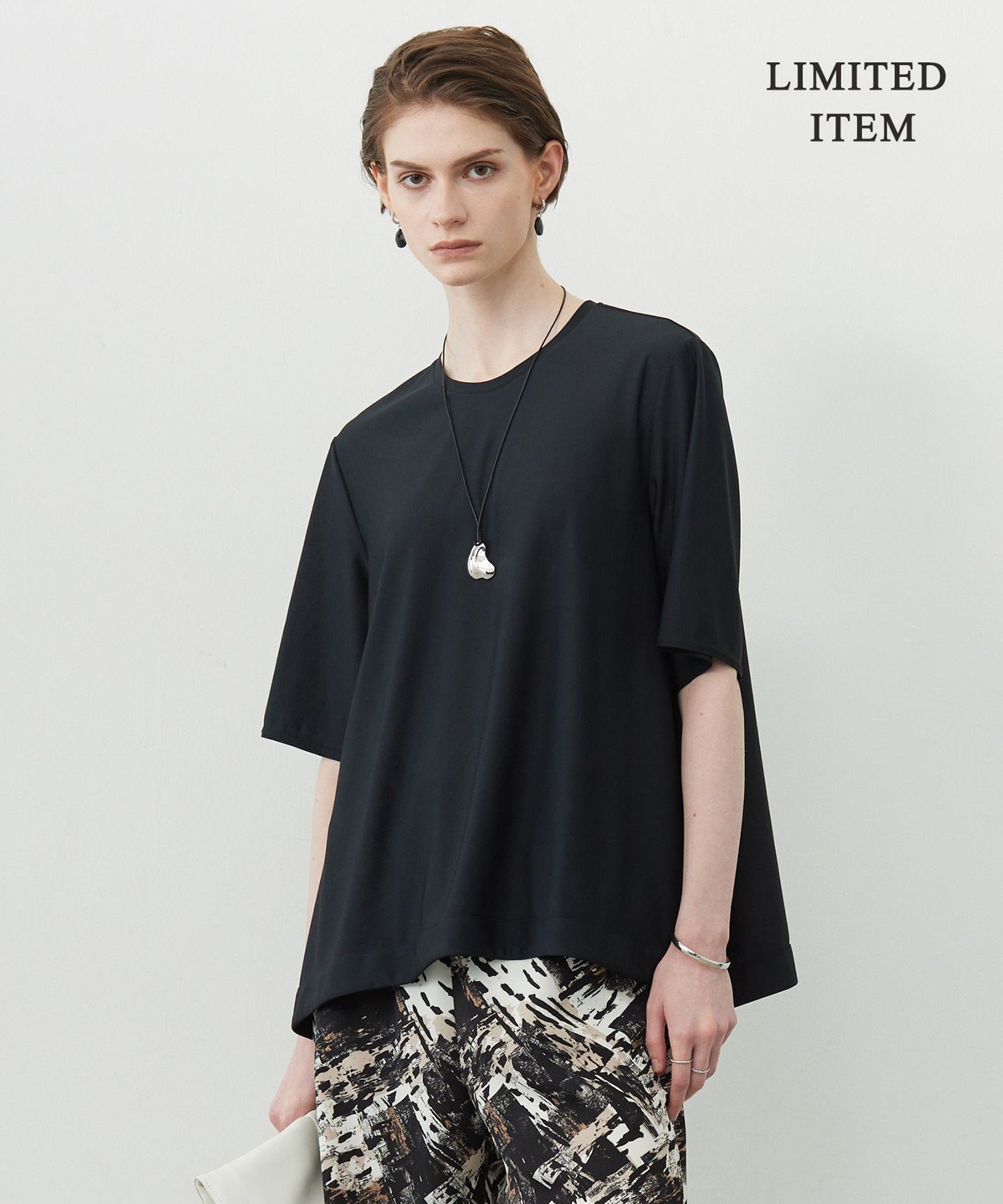 ICB 【WEB限定・洗える】シアートリコット ペプラムカットソー アイシービー トップス カットソー・Tシャツ ブラック ホワイト
