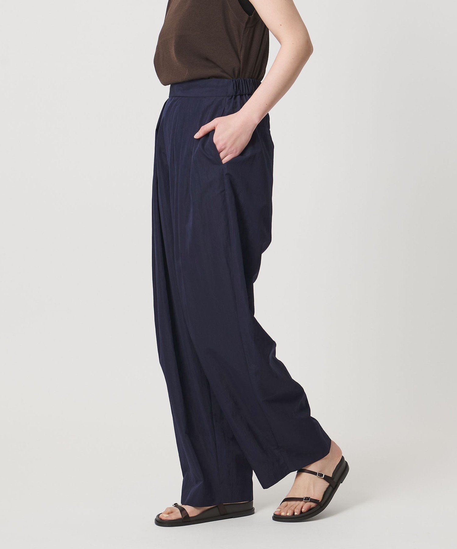 ＜MARW UNITED ARROWS＞3タック ワイド テーパードパンツ 撥水 ビューティー＆ユース ユナイテッドアローズ パンツ その他のパンツ ホワイト ネイビー