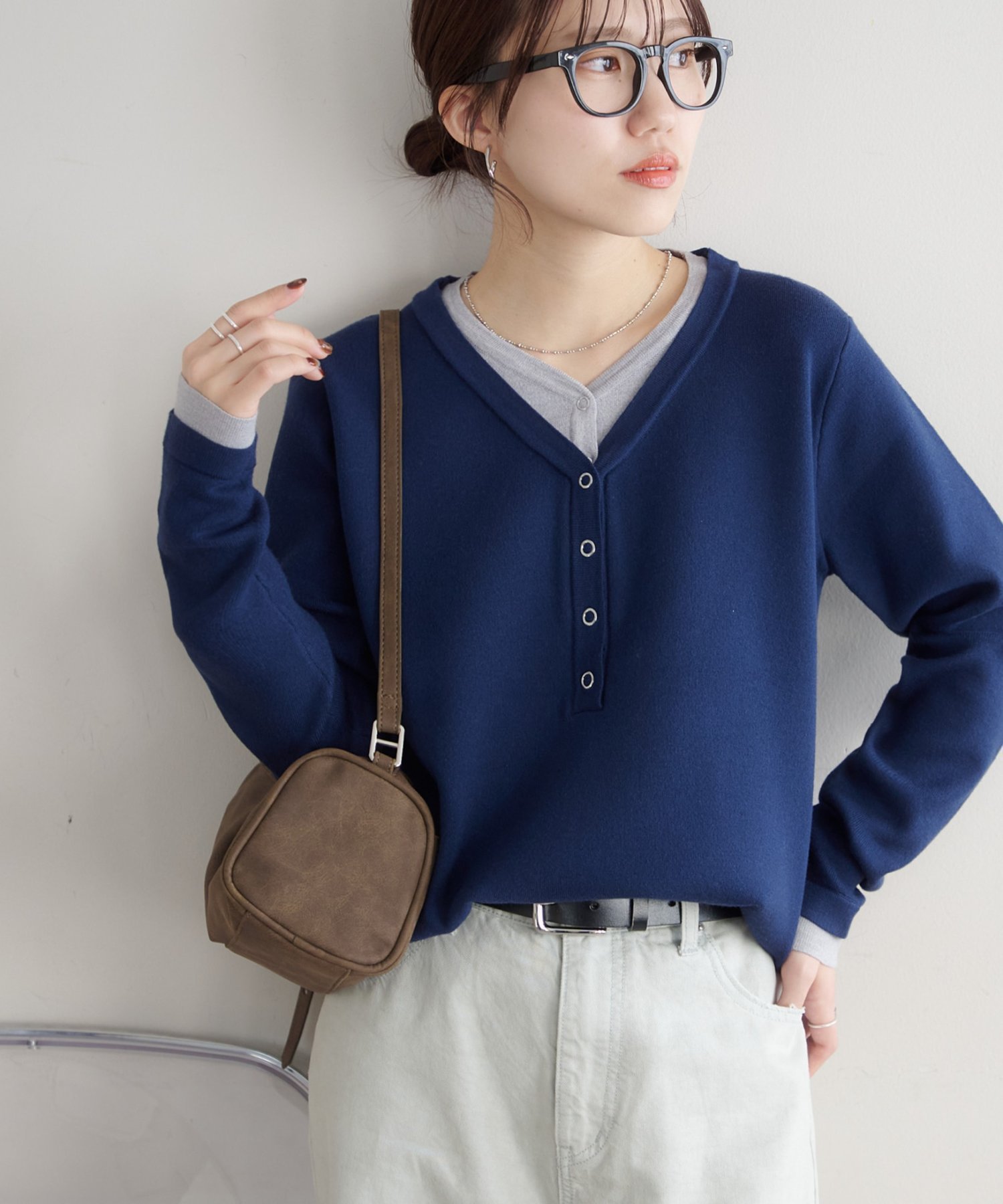 【WEB限定】レイヤード風リングドットヘンリーネックプルオーバー ディスコート トップス ニット グレー ネイビー