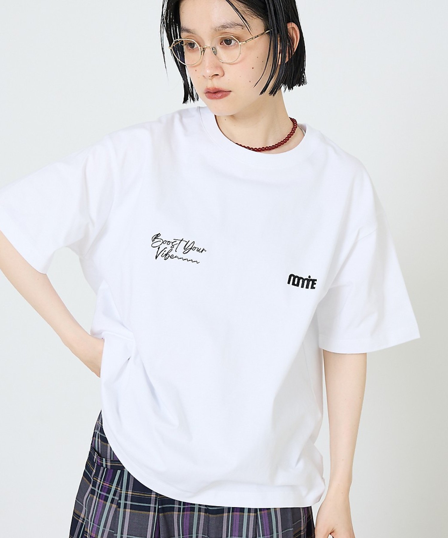 NOMINE オリジナル 刺繍/プリントロゴ Tシャツ ノミネ トップス カットソー・Tシャツ ブラック ベージュ ホワイト