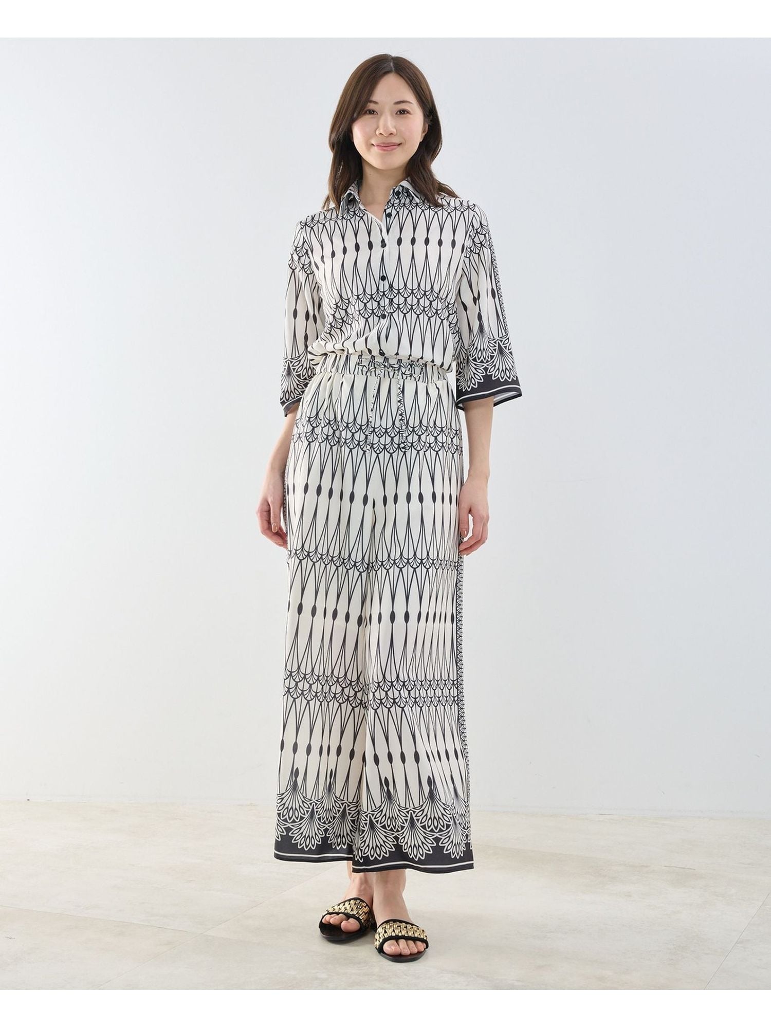 NARACAMICIE ライン幾何柄シャツ衿七分袖ブラウス ナラカミーチェ トップス シャツ・ブラウス ホワイト ブラック