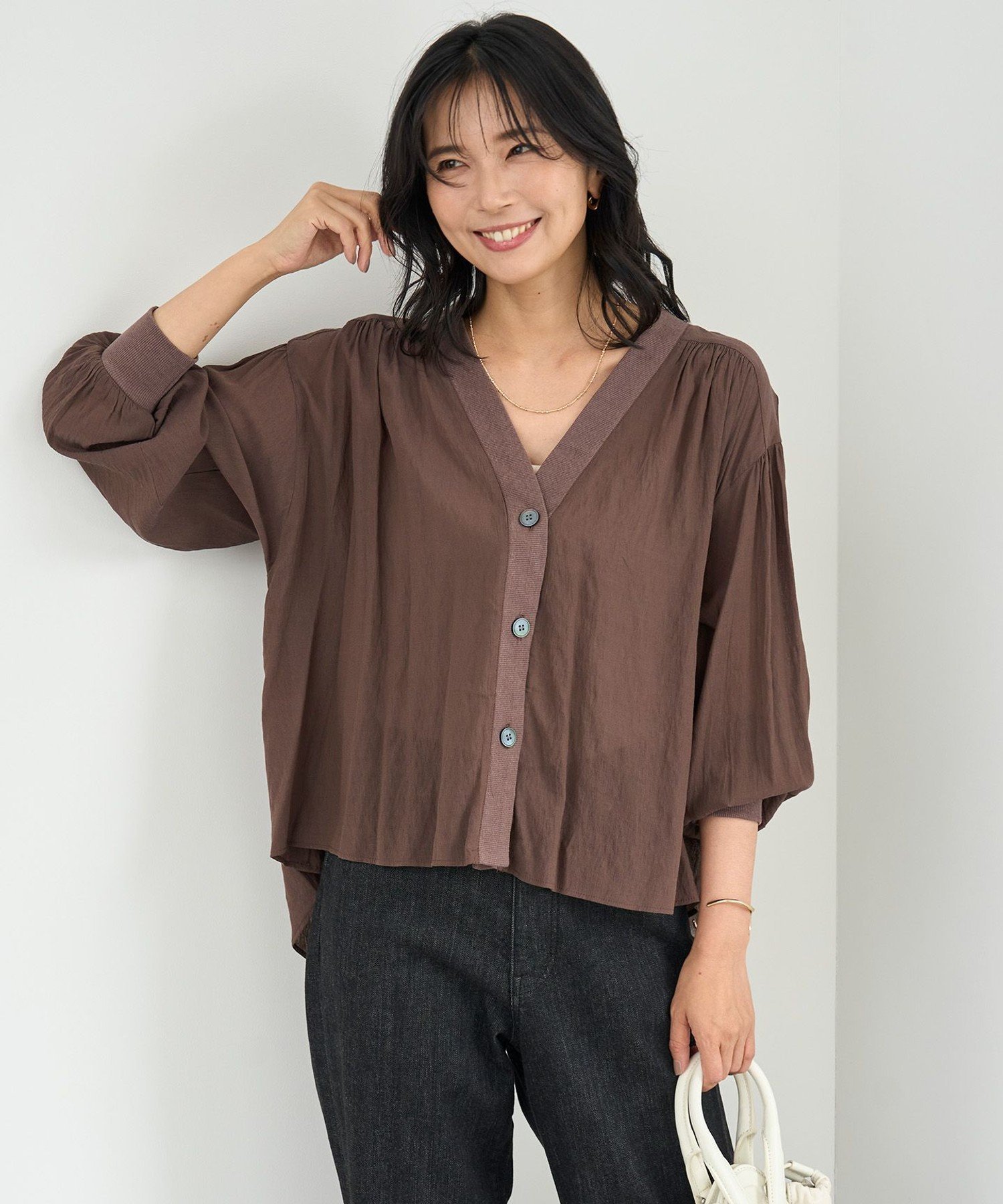 UNFILO シアーシャツ カーディガン アンフィーロ トップス シャツ・ブラウス ブラウン ホワイト ブラック【送料無料】のサムネイル