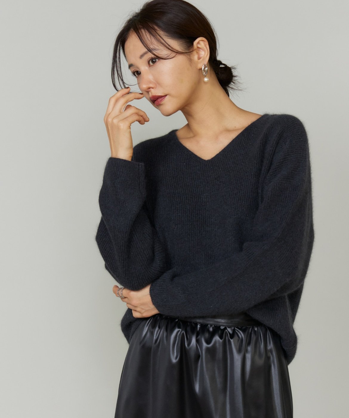 【SALE／10%OFF】Le Souk 《大きいサイズ》スパンコールVネックニットプルオーバー イネド トップス ニ..