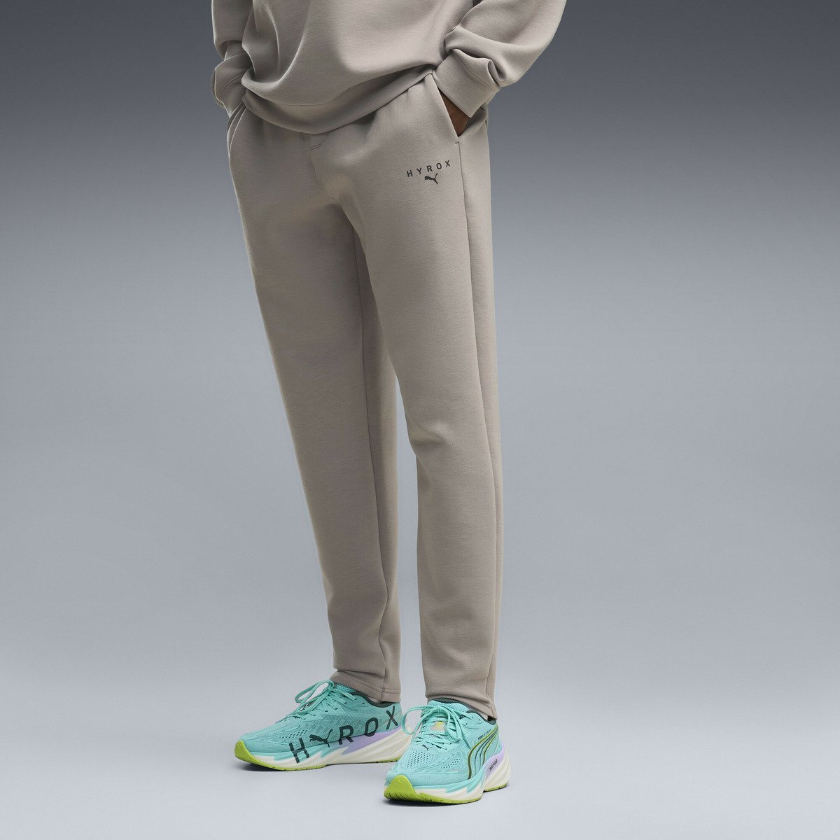 メンズ トレーニング PUMA x HYROX クラウドスパン エレベーテッド パンツ M PUMAXHYROX CLOUDSPUN PANT プーマ パンツ ジャージ・スウェットパンツ グレー