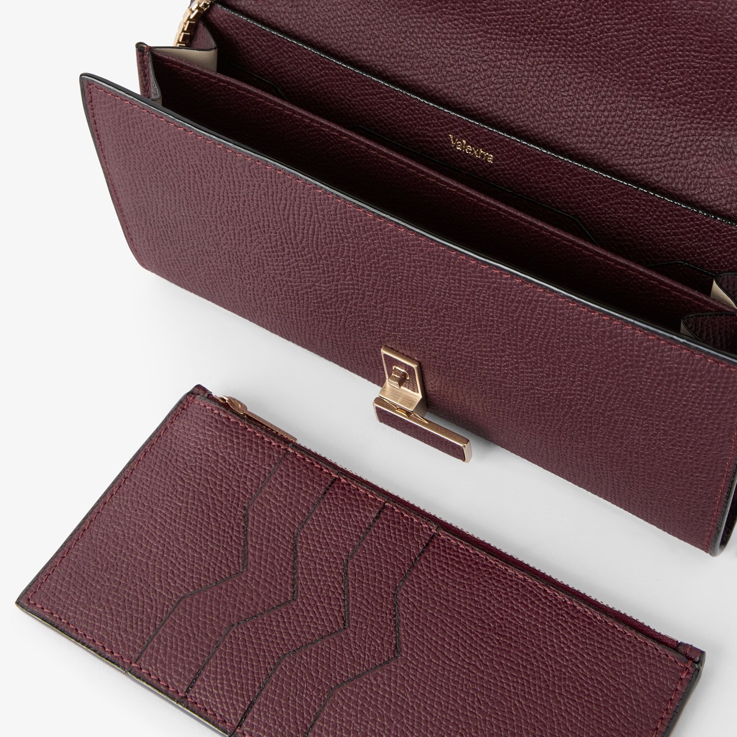 Valextra 【公式】イジィデ チェーンウォレット ヴァレクストラ 財布・ポーチ・ケース 財布【送料無料】