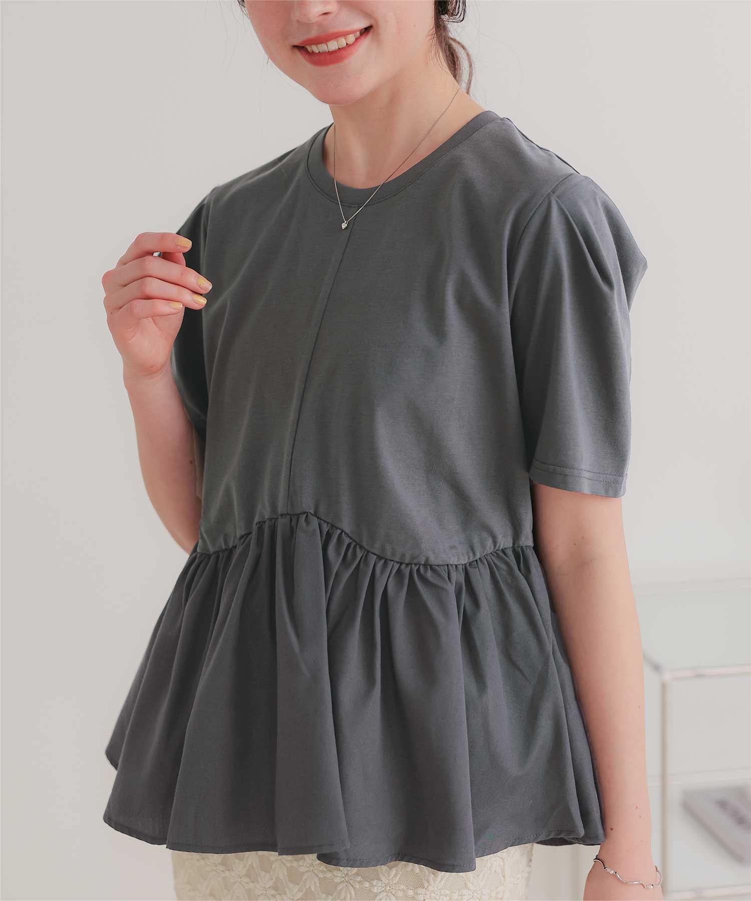 titivate 【サステナブル】カットソードッキングペプラムトップス ティティベイト トップス カットソー・Tシャツ ブラック