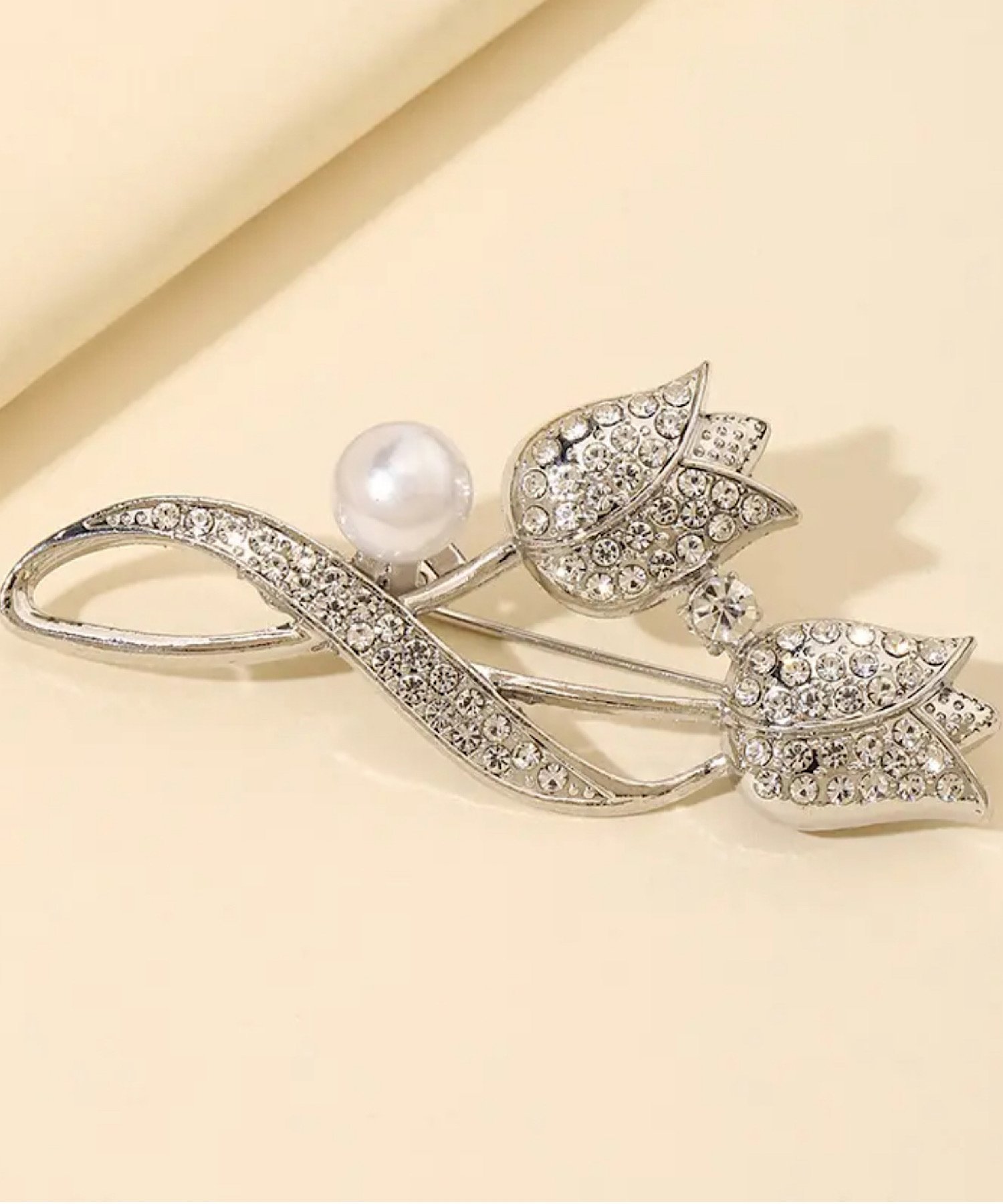 FReePLACe/(W)ビジュー チューリップブローチ ミニョントレフル ルームヨンマルサンセレクティッド アクセサリー・腕時計 ブローチ・コサージュ・バッジ ゴールド シルバー