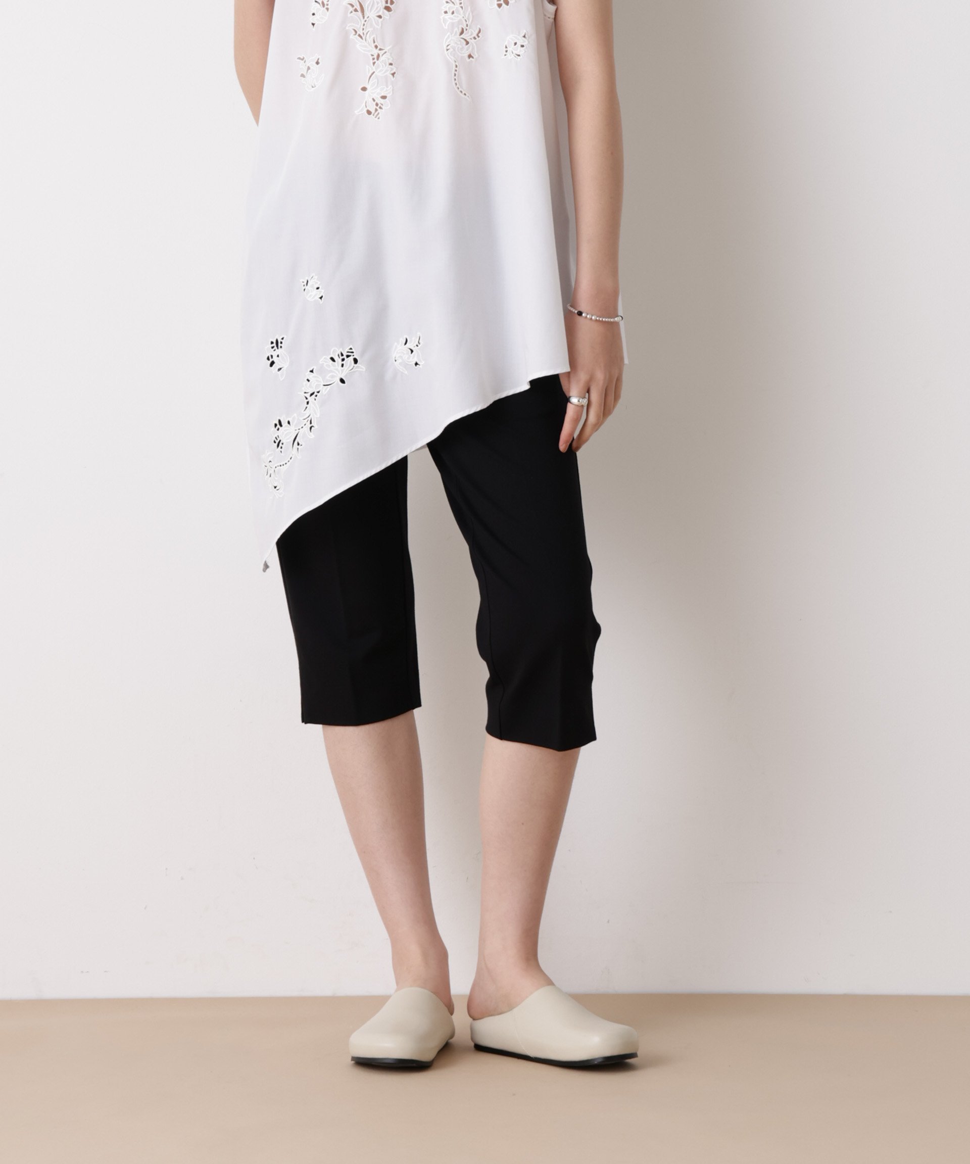 【SALE／30%OFF】NANO universe 「STEVELOUR」ストレッチポンチカプリパンツ ナノユニバース パンツ その他のパンツ ブラック【送料無料】 stylife-15538352 Rakuten Fashion サンプル画像2