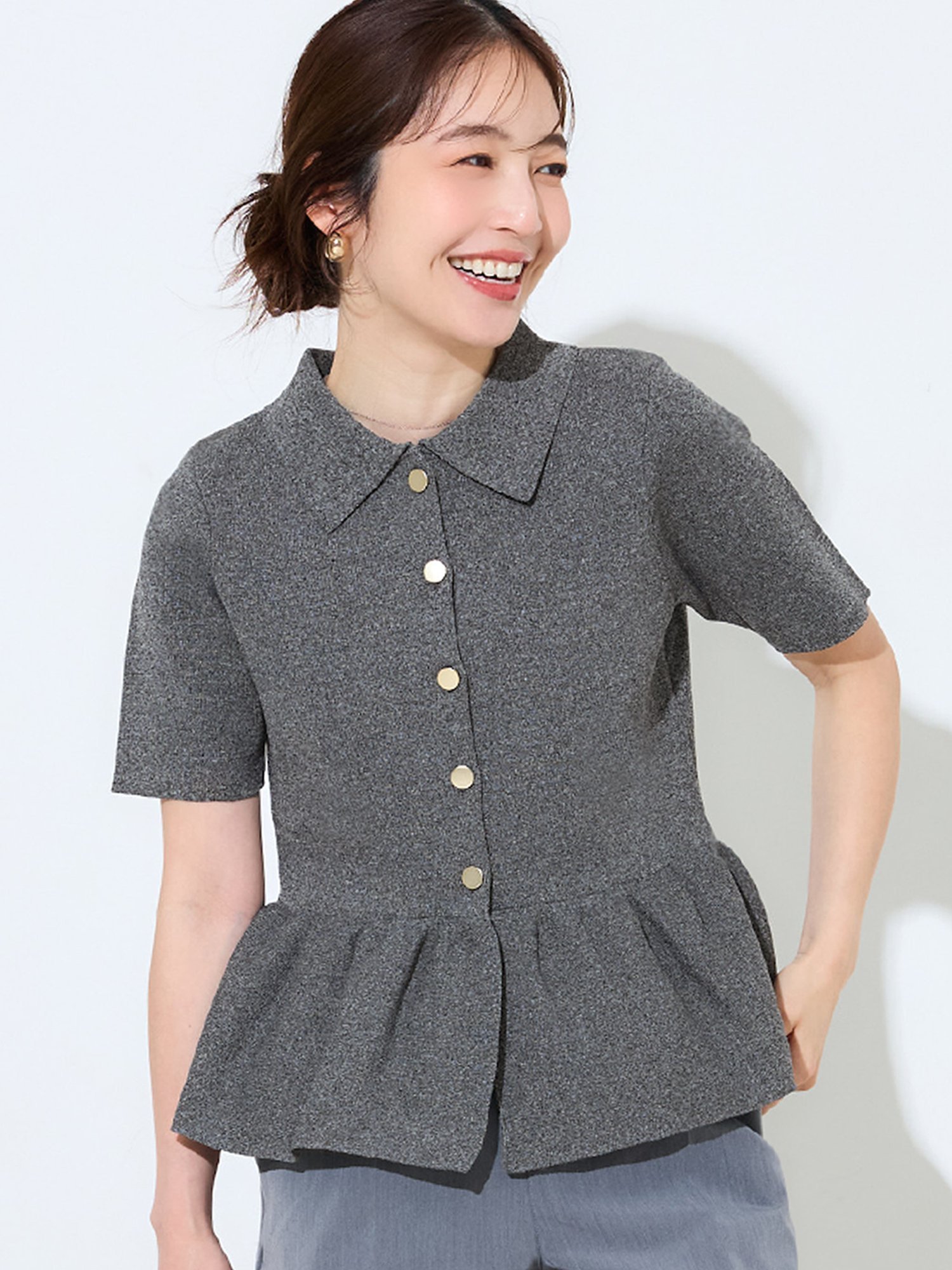 coca 金ボタンフレアニット半袖トップス コカ トップス カットソー・Tシャツ ブラウン グレー