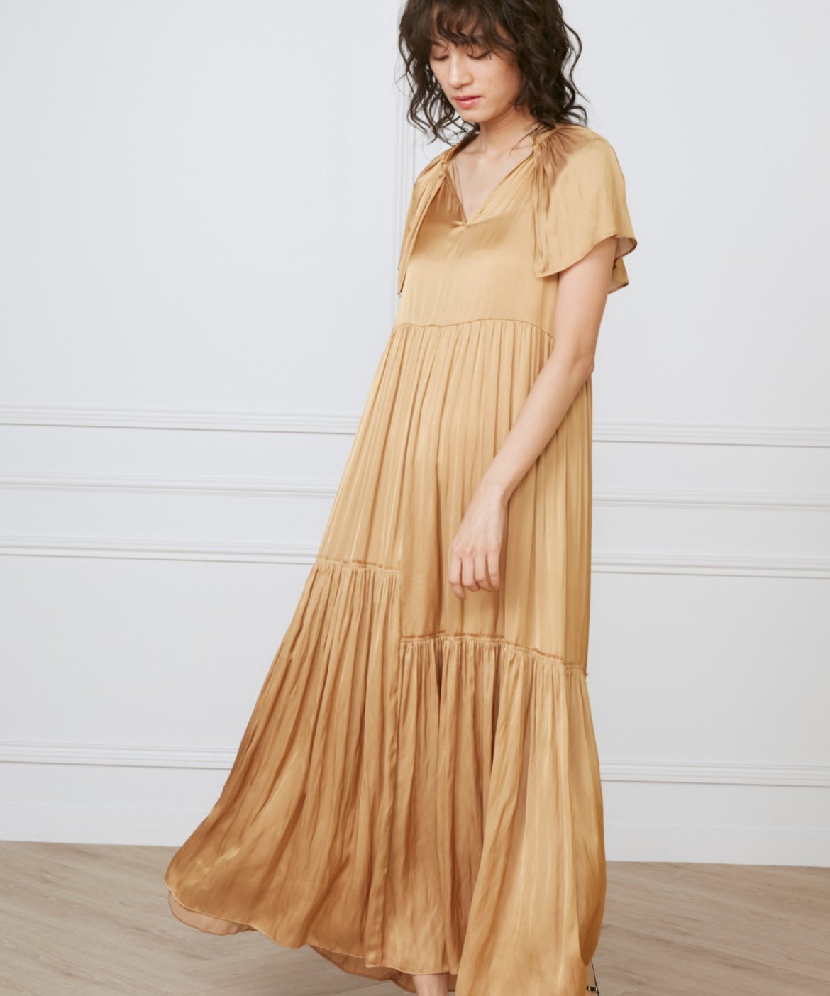 INED 《大きいサイズ》ケープワンピース《la veille by SUPERIOR CLOSET》 イネド ワンピース・ドレス その他のワンピース・ドレス ブラック