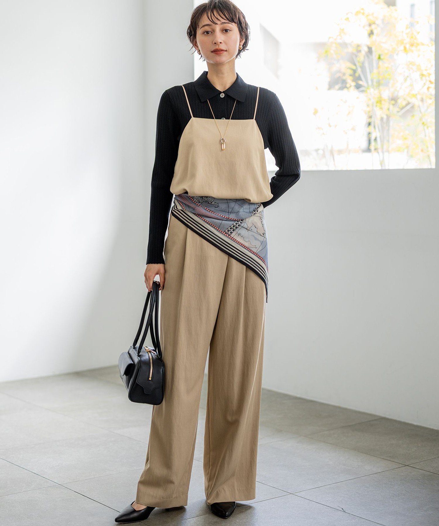 23区 【VERY・CLASSY.掲載】ドレープツイル アシンメトリー ワイド パンツ ニジュウサンク パンツ その他のパンツ ベージュ グレー