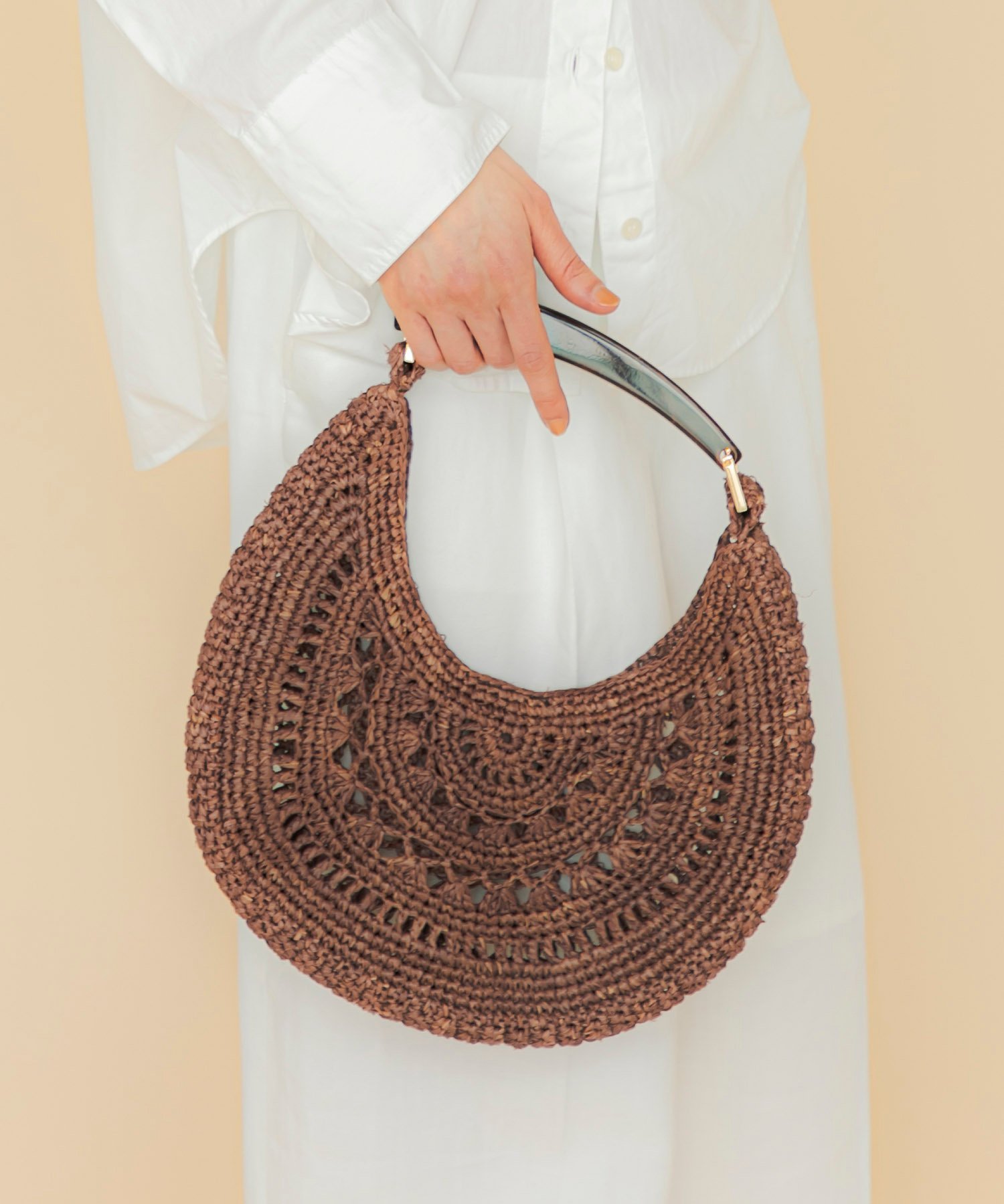 LE VERNIS [LE VERNIS] Raffia horn bag キャセリーニ バッグ ハンドバッグ ブルー ブラウン ベージュ