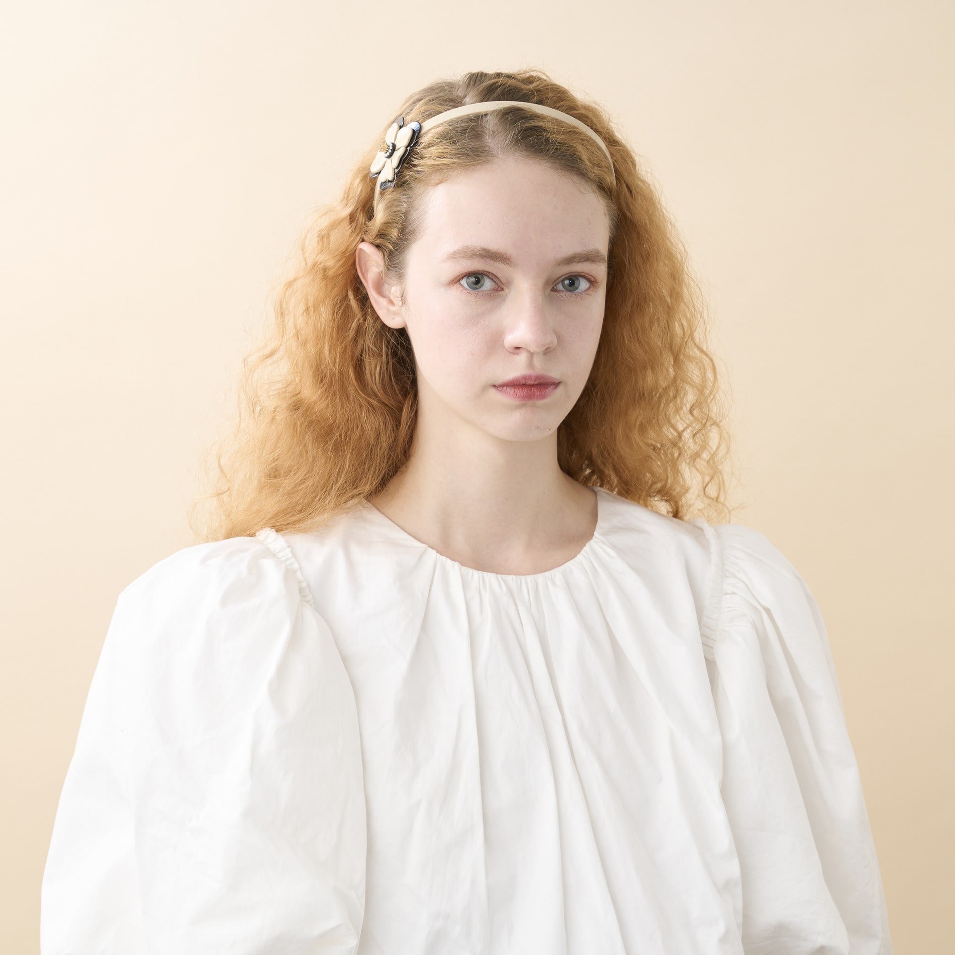 カチューシャ アレクサンドル ドゥ パリ ヘアアクセサリー カチューシャ・ヘアバンド ベージュ