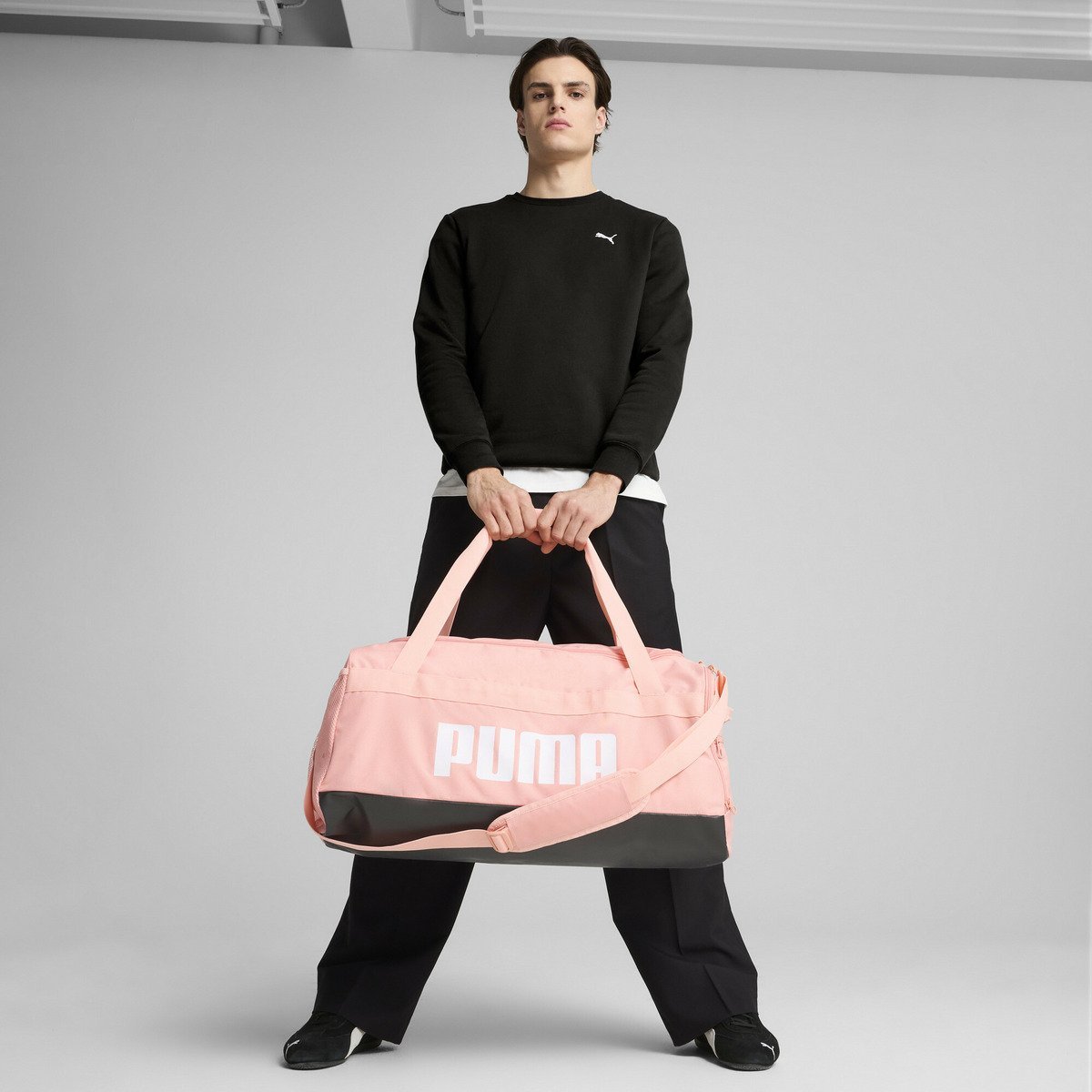 【SALE／30%OFF】PUMA ユニセックス プーマ チャレンジャー ミディアム スポーツ バッグ 58L プーマ スポーツ・アウトドア用品 その他のスポーツ・アウトドア用品 ピンクのサムネイル