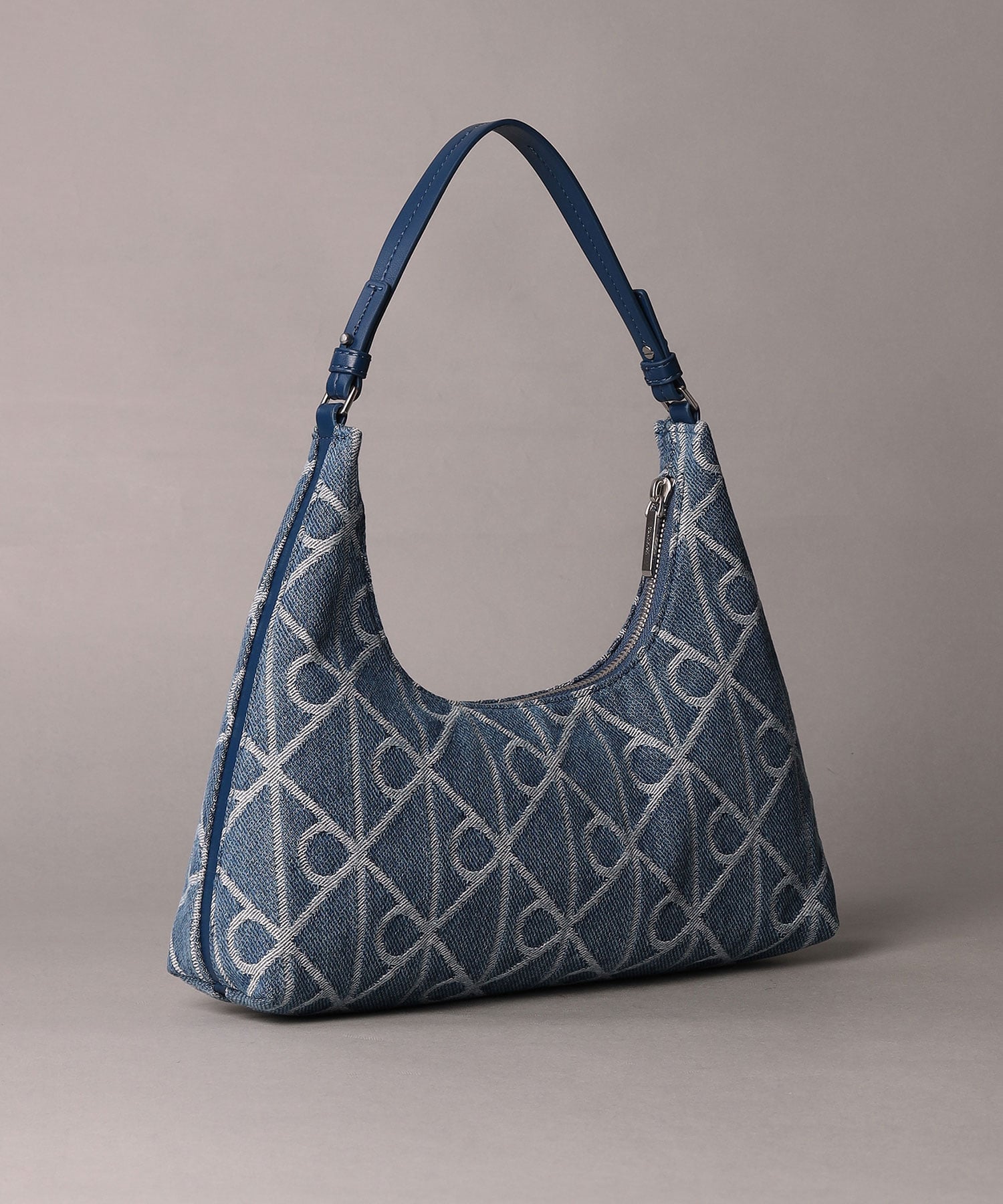 Calvin Klein Jeans Accessory (U)【公式ショップ】 カルバンクライン クロスボディバッグ - エンブレムオールオーバーデニムショルダーバッグ Calvin Klein Jeans Accessory 4F3431G カルバン・クライン バッグ ショルダーバッグ ブルー【送料無料】