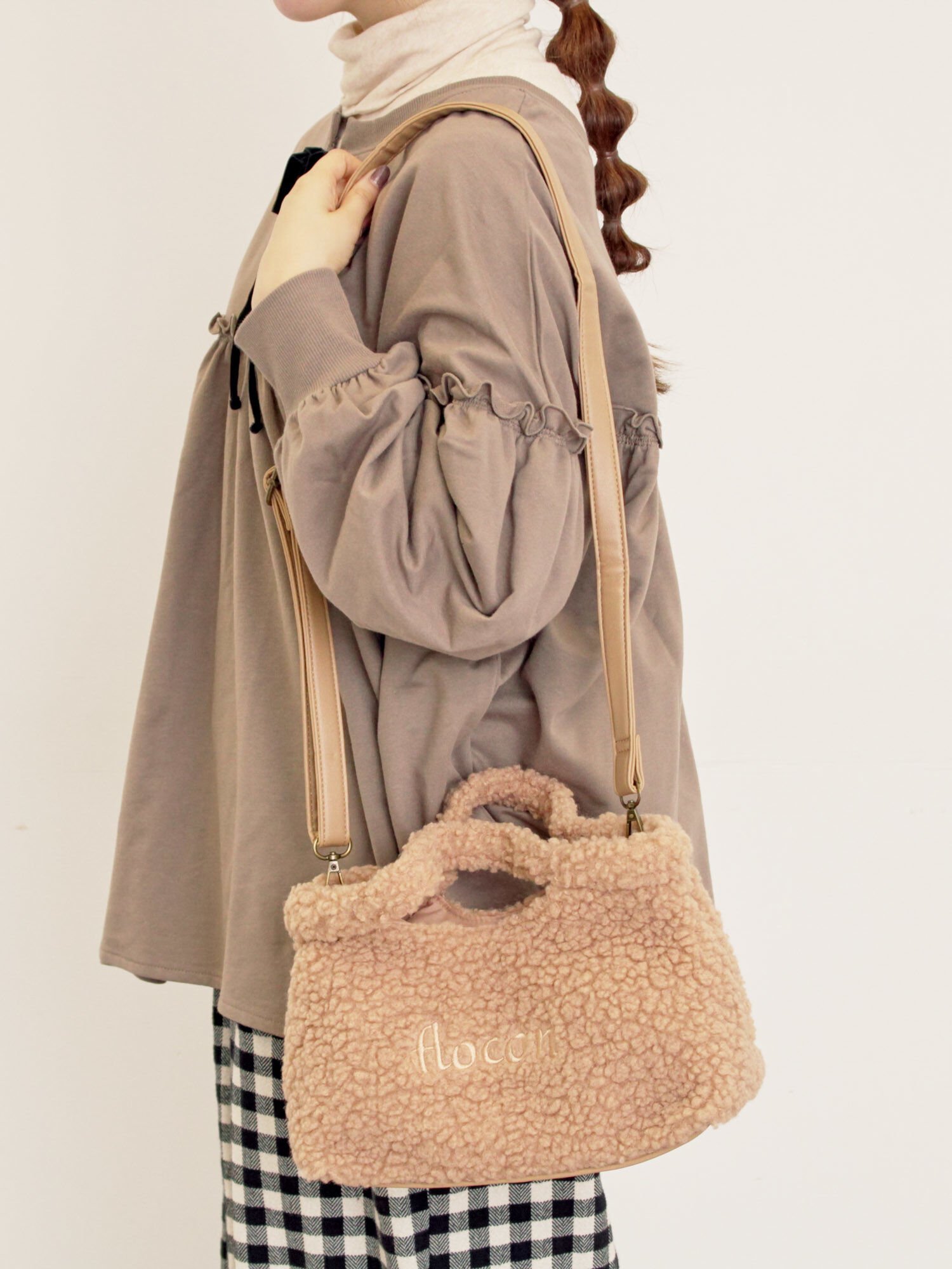 Samansa Mos2 【2WAY】ロゴ刺繍ボアショルダーバッグ サマンサモスモス バッグ ハンドバッグ ベージュ..