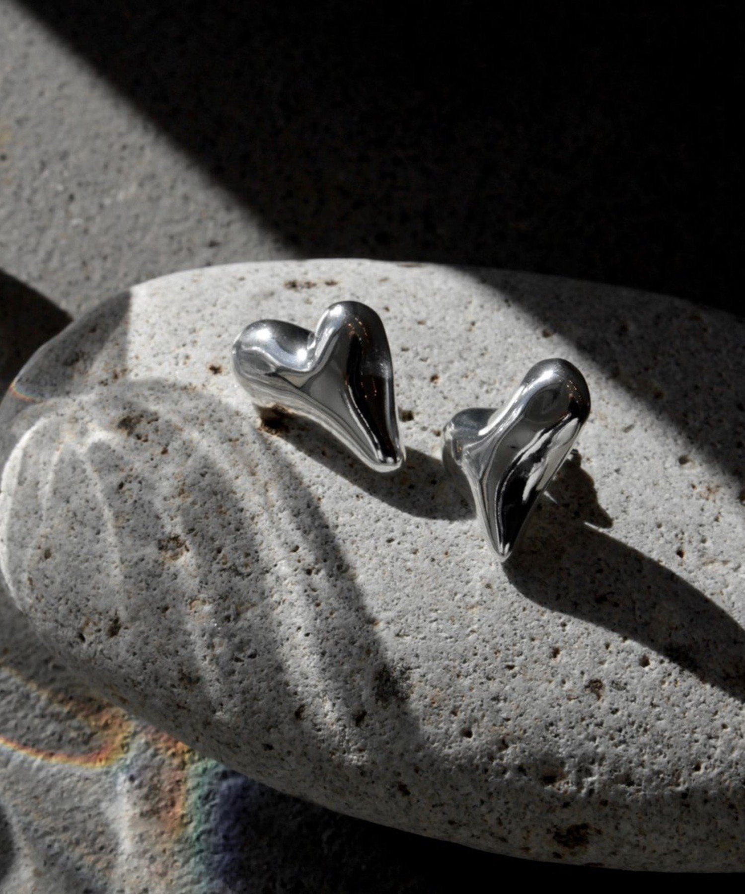 【SALE／40%OFF】BEAUTY&YOUTH UNITED ARROWS ＜Soierie＞Distort heart ピアス ビューティー＆ユース　ユナイテッドアローズ アクセサリー・腕時計 ピアス シルバー【送料無料】