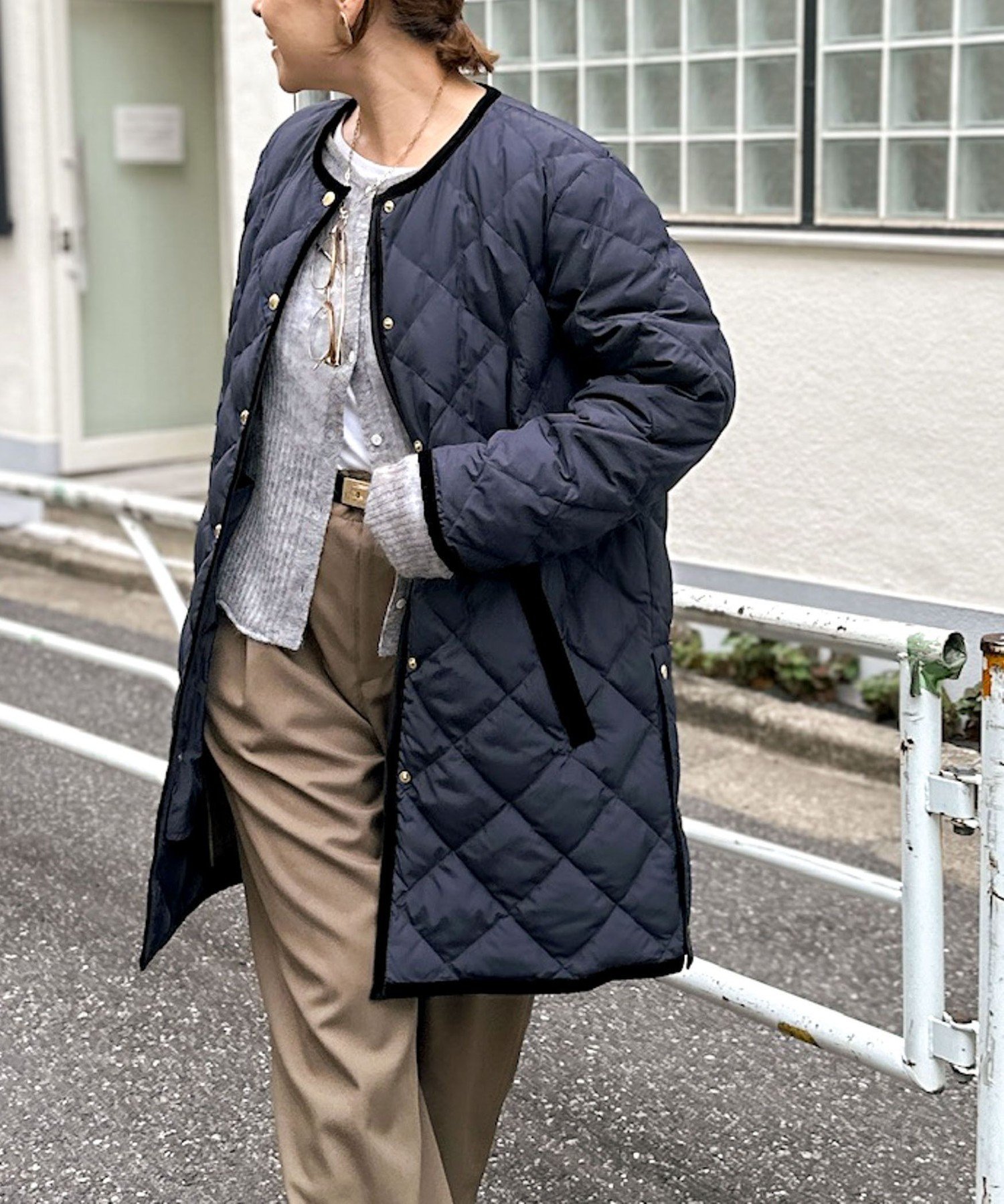 NOLLEY'S 【TAION×LIMONTA】別注ベロアパイピングロングダウン ノーリーズ ジャケット・アウター ダウンジャケット・ダウンベスト ネイビー ベージュ ブラック【送料無料】のサムネイル