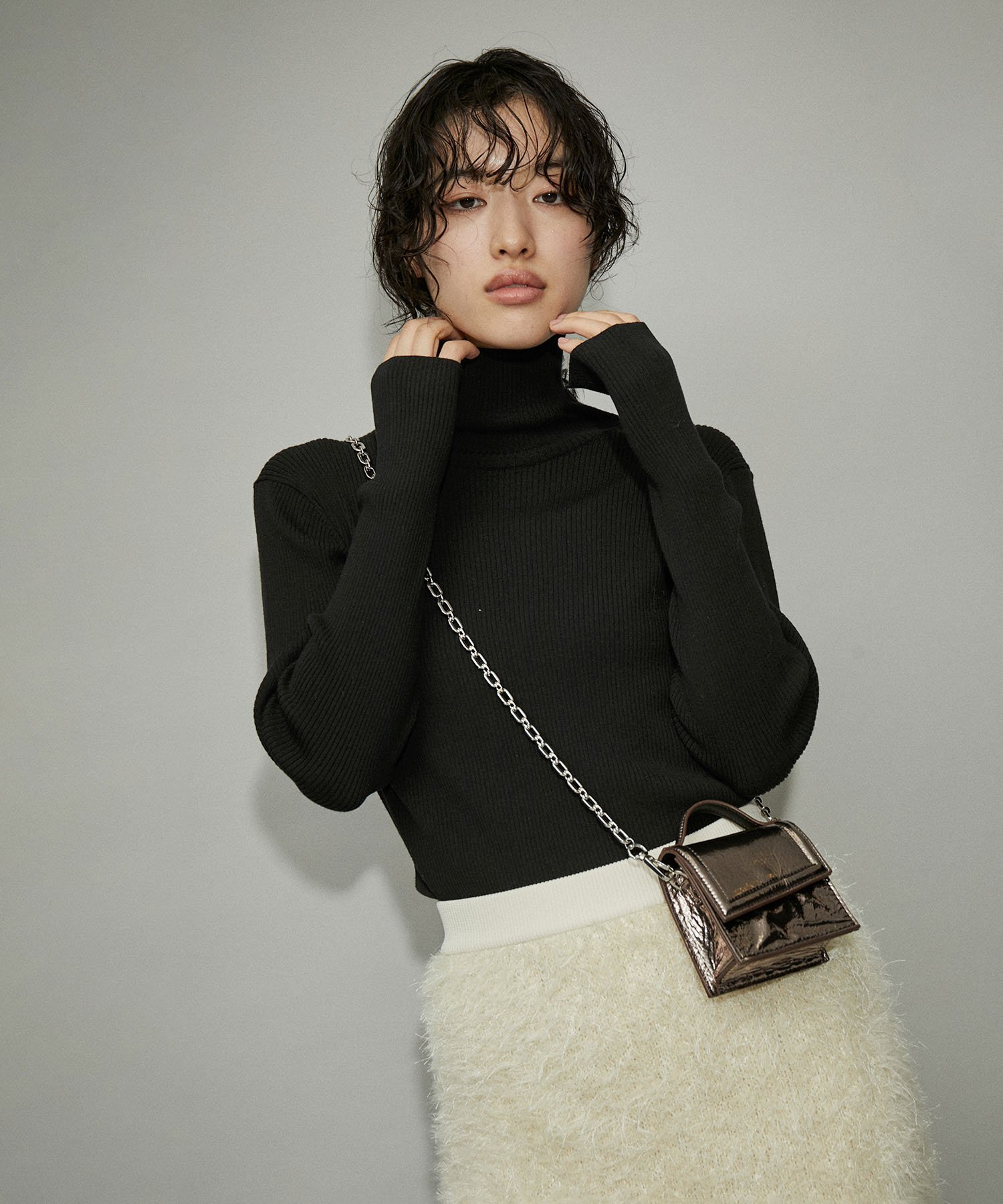 ADAM ET ROPE' FEMME 【WEB限定】エコベロRIBタートル アダムエロペ トップス ニット ブラック ブルー レッド イエロー【送料無料】のサムネイル