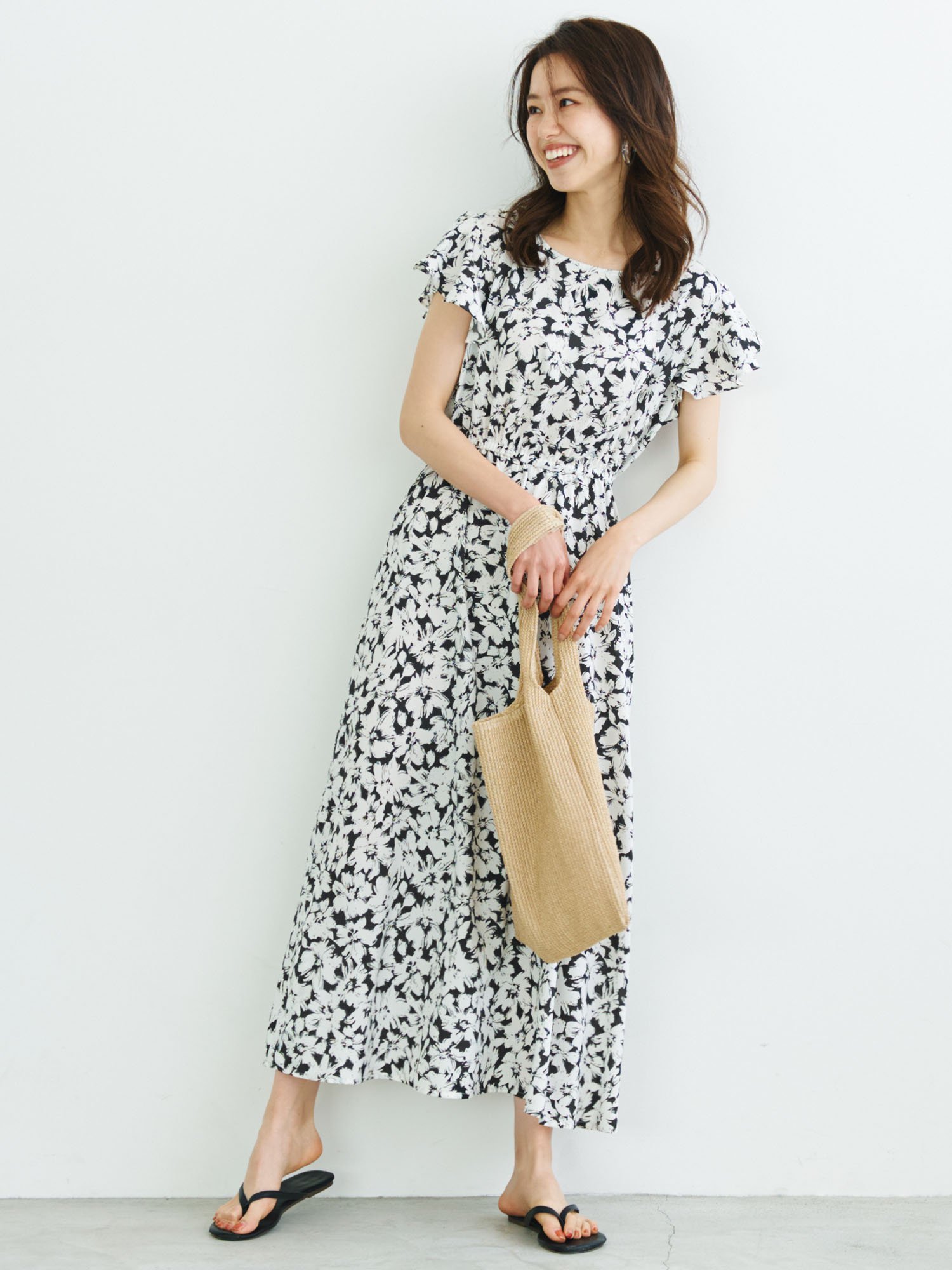 coca サマーフラワーフリルワンピース コカ ワンピース・ドレス その他のワンピース・ドレス ブラックのサムネイル