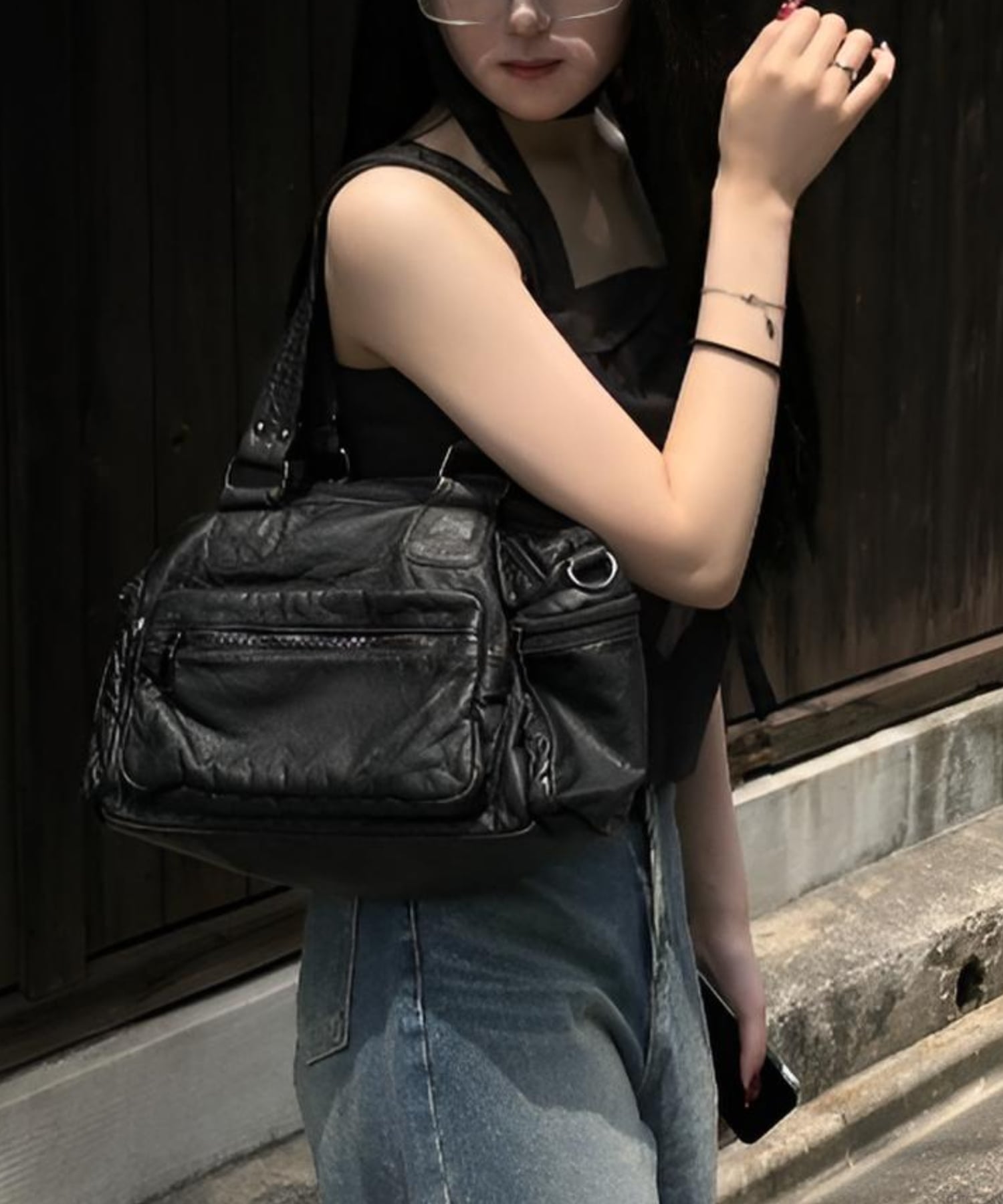 Chikashitsu + 【Chikashitsu +】multi pocket vintage bag / バッグ 鞄 ショルダーバッグ ネバーマインドザエックスユー／チカシツプラス バッグ ショルダーバッグ ブラック【送料無料】