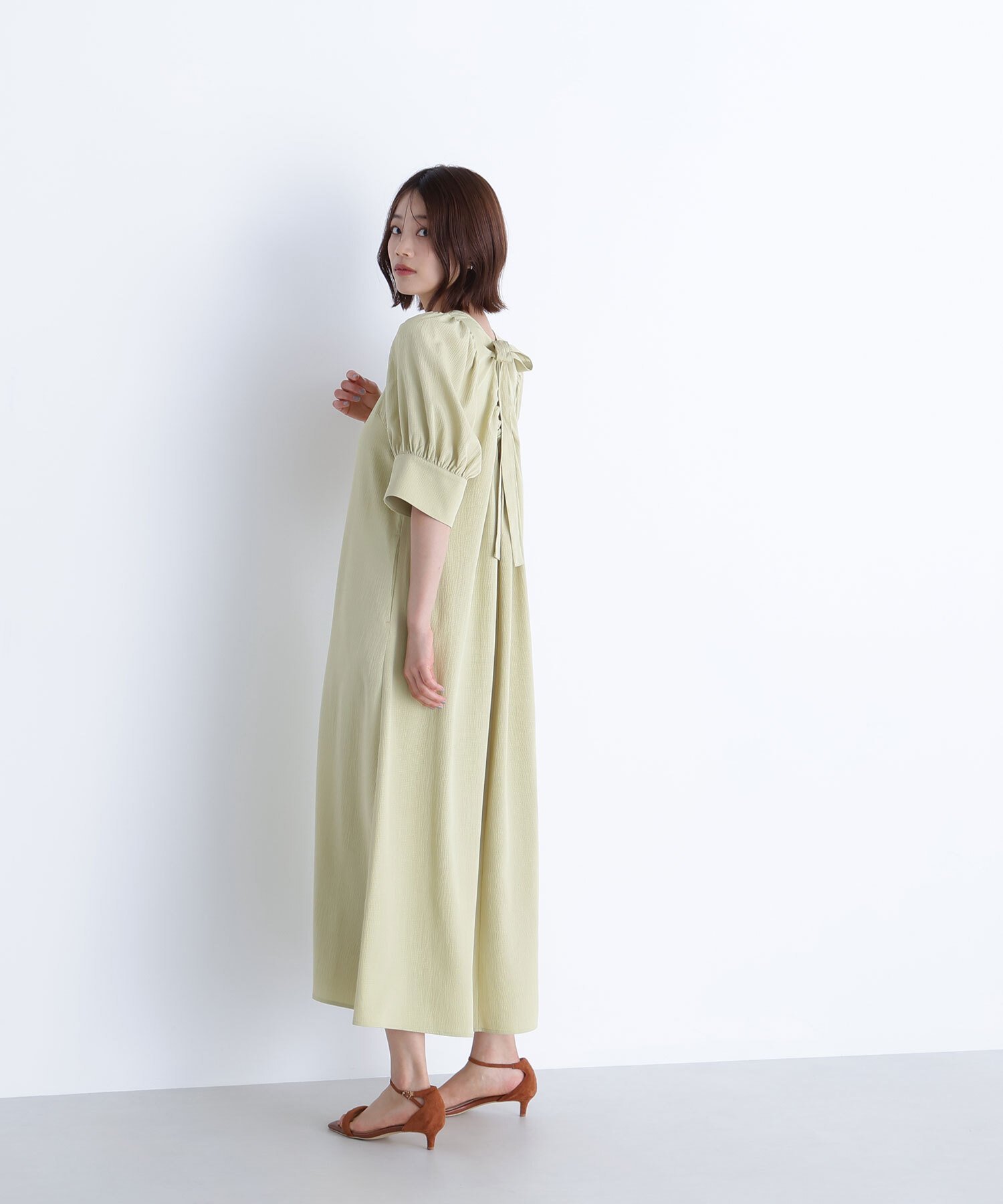 【SALE／30%OFF】NATURAL BEAUTY BASIC バックリボンリラクシーワンピース* ナチュラルビューティベーシック ワンピース・ドレス ワンピース グリーン ブラウン ブラック【送料無料】