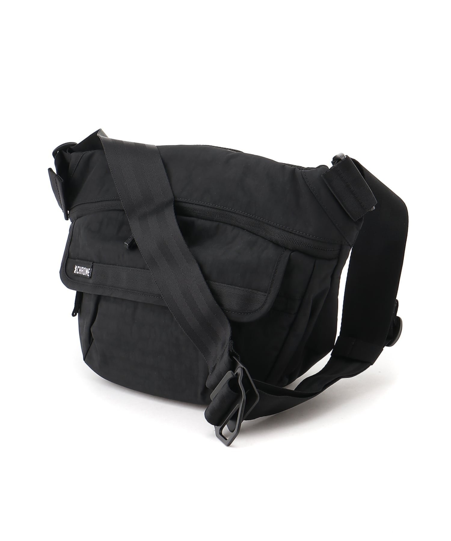 (M)BOT FLAP SLING 8L クローム バッグ ショルダーバッグ ブラック