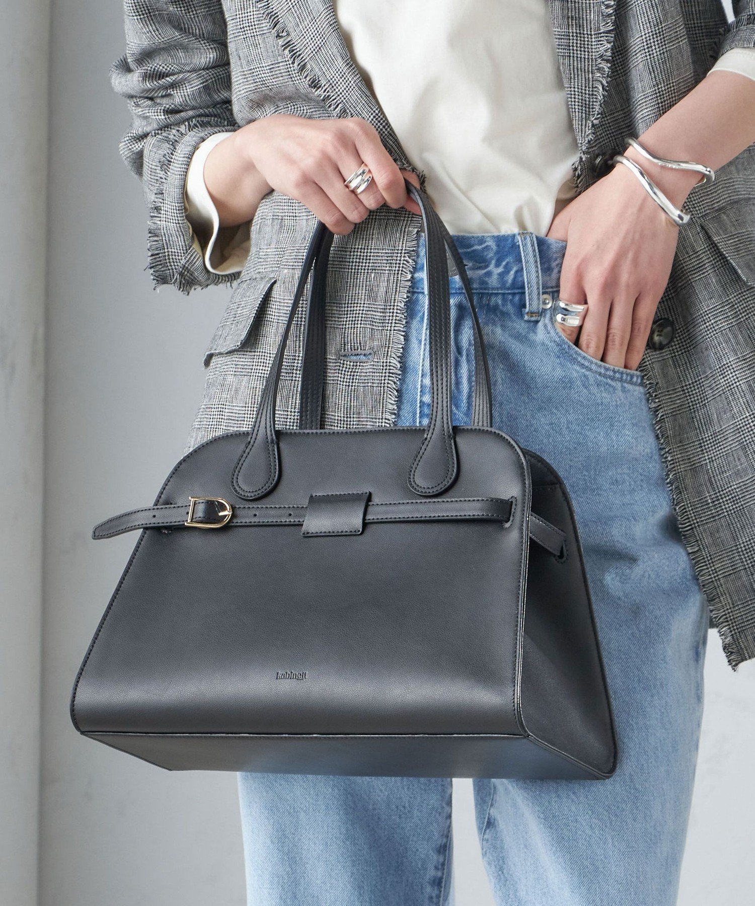 SHIPS WOMEN kabinett:WEEKEND BAG LEATHER ◇ シップス バッグ ボディバッグ・ウエストポーチ ブラック ベージュ