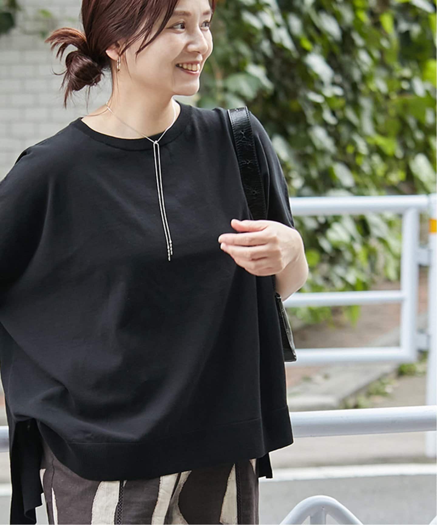 【SALE／30%OFF】JOURNAL STANDARD 《追加》アイスコットンポンチョプルオーバー ジャーナル スタンダード トップス ニット ブラック ベージュ ブルー【送料無料】のサムネイル