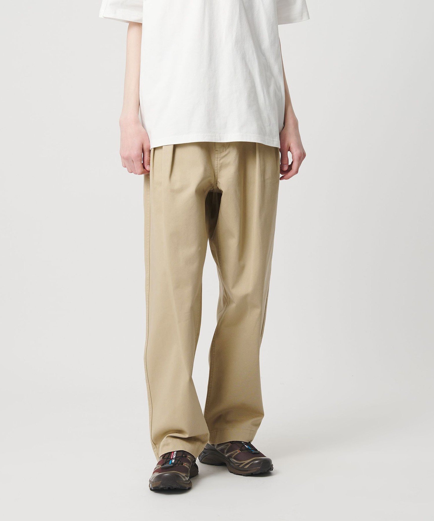 NICE WEATHER ＜NICE WEATHER＞タック テーパード チノパンツ ビューティー＆ユース ユナイテッドアローズ パンツ チノパンツ ベージュ ネイビー