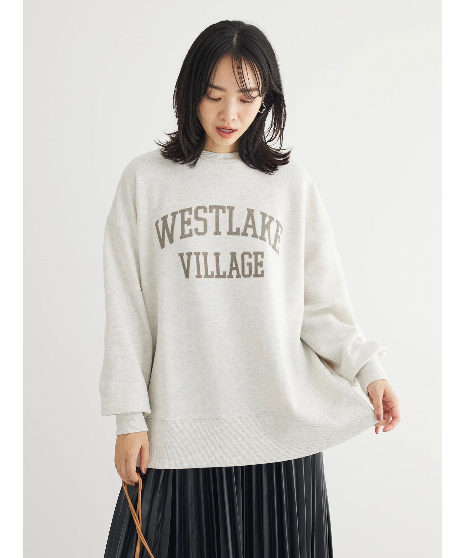 【SALE／50%OFF】Green Parks 裏起毛フロッキーロゴプルオーバー 23AW/レディース/体型カバー/オーバーサイズ/トレーナー/スウェット グリーンパークス トップス カットソー・Tシャツ グレー グリーン ホワイトのサムネイル