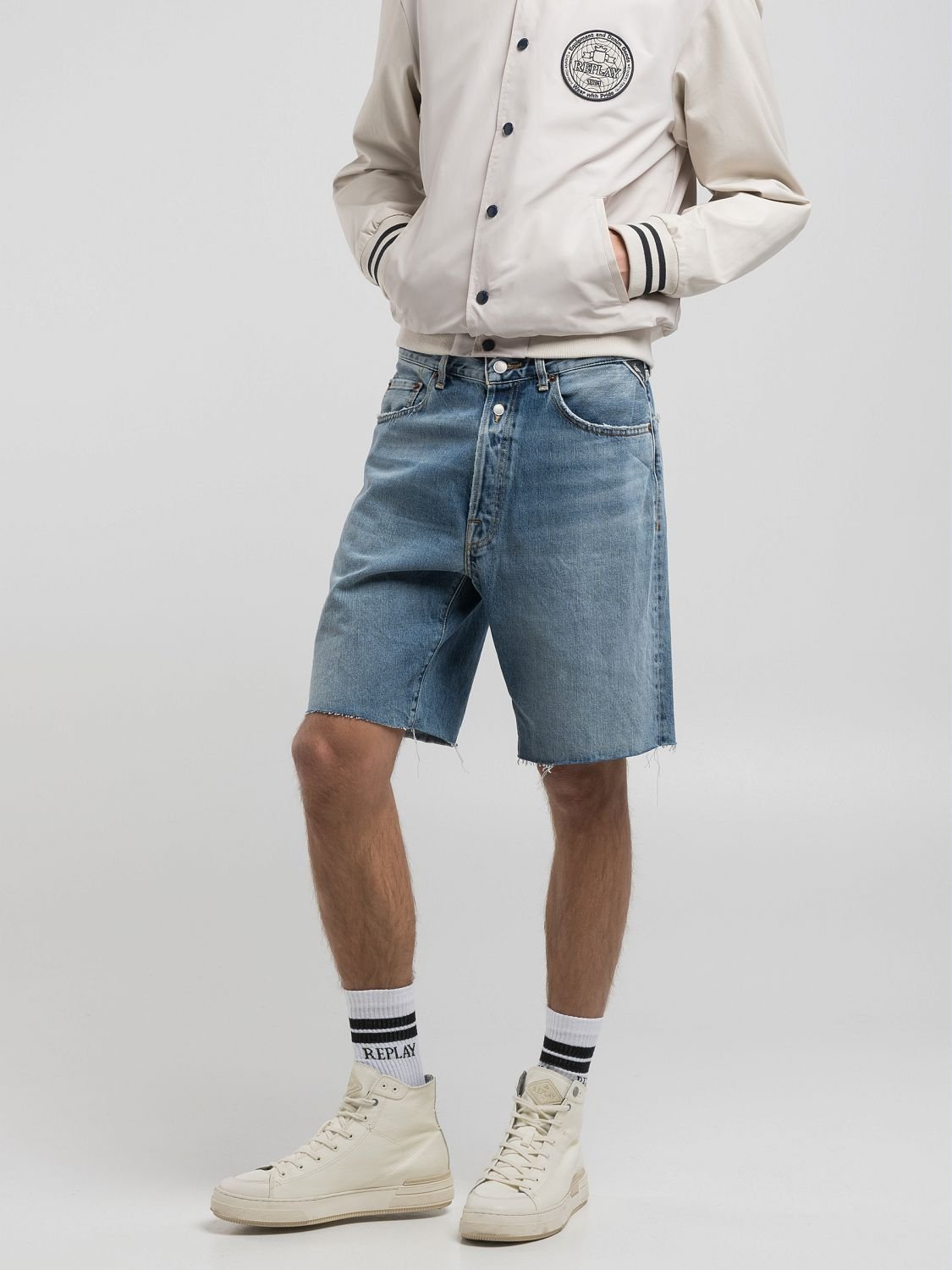 【SALE／10%OFF】REPLAY 9Z1 ECO PLUS ストレートデニムショーツ リプレイ パンツ ジーンズ・デニムパンツ ブルー【送料無料】