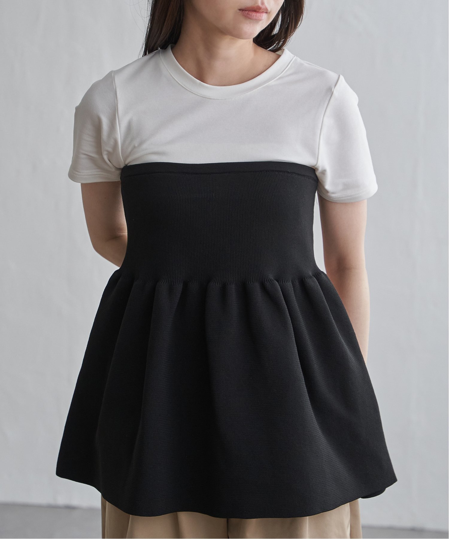 VENCE share style Ladys 異素材コンビペプラムプルオーバー ヴァンス エクスチェンジ トップス その他のトップス グレー ブラック レッド